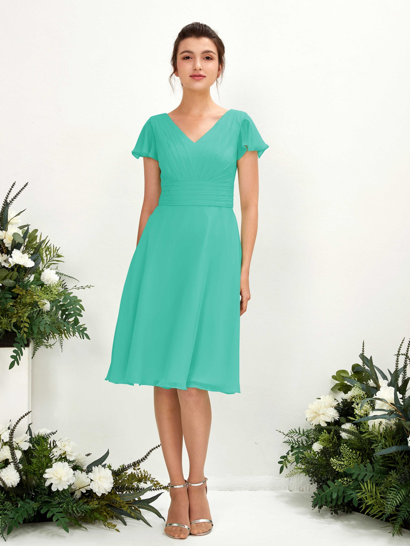 Carlyna Vestido línea A escote en V manga con vuelo hasta la rodilla gasa Azul Tiffany #color_azul-tiffany