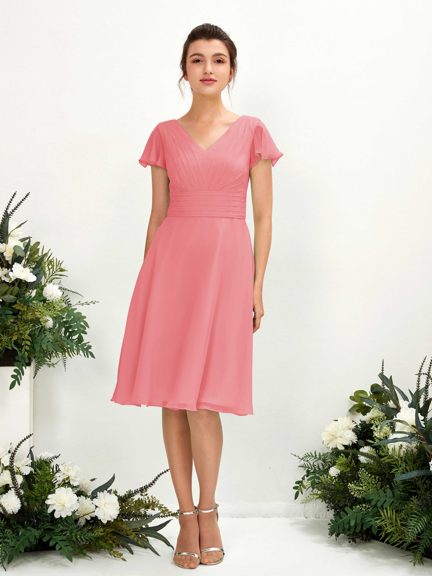 Carlyna Vestido línea A escote en V manga con vuelo hasta la rodilla gasa Rosa Coral #color_rosa-coral