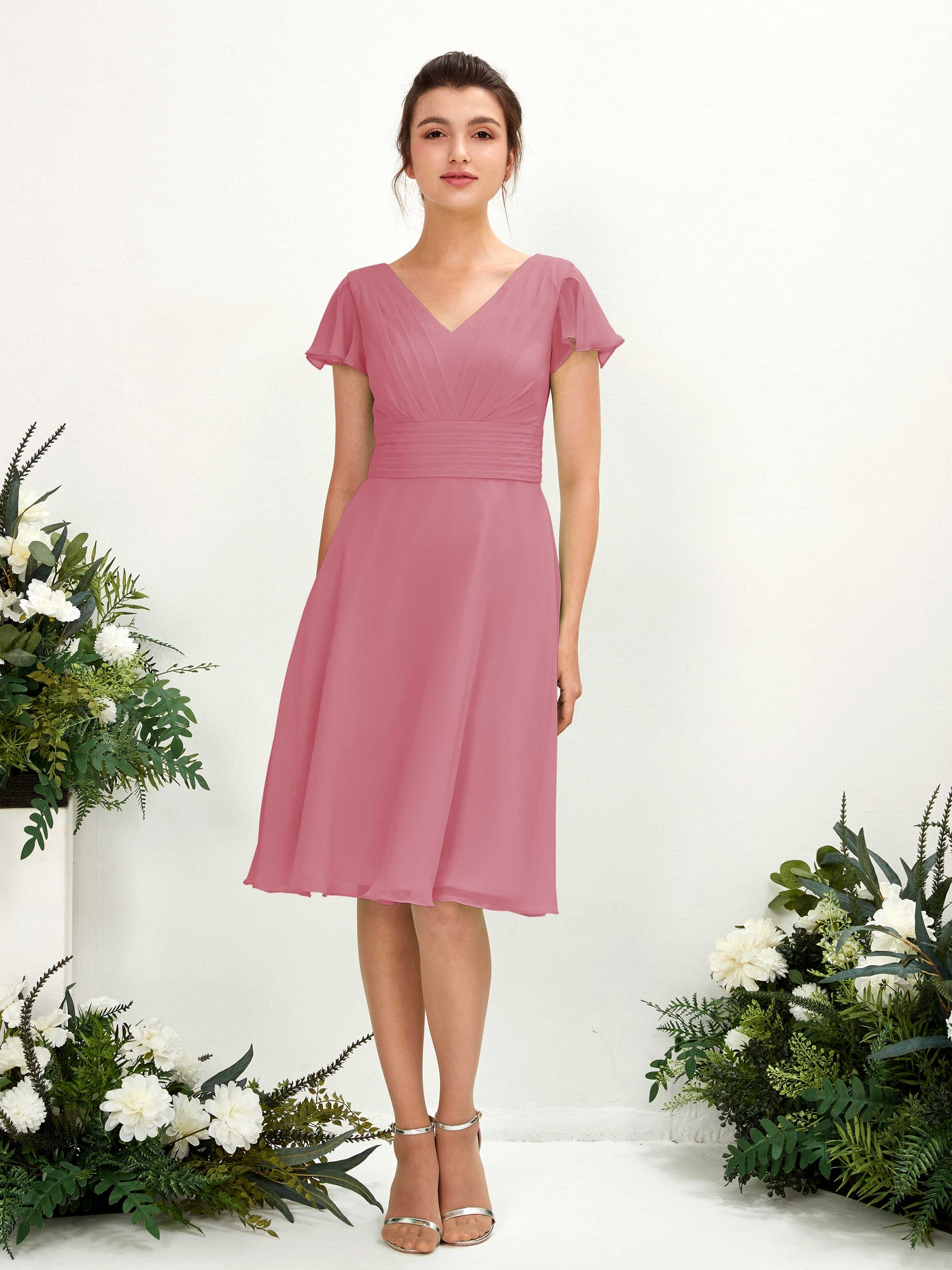 Carlyna Vestido línea A escote en V manga con vuelo hasta la rodilla gasa Rosa Del Desierto #color_rosa-del-desierto