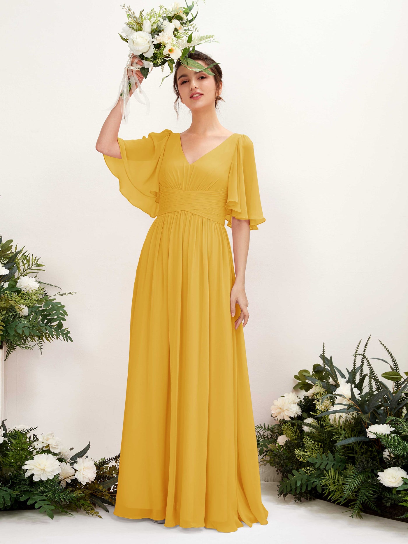 Carlyna Vestido Línea A escote en V manga corta hasta el suelo de gasa Amarillo Mostaza #color_amarillo-mostaza