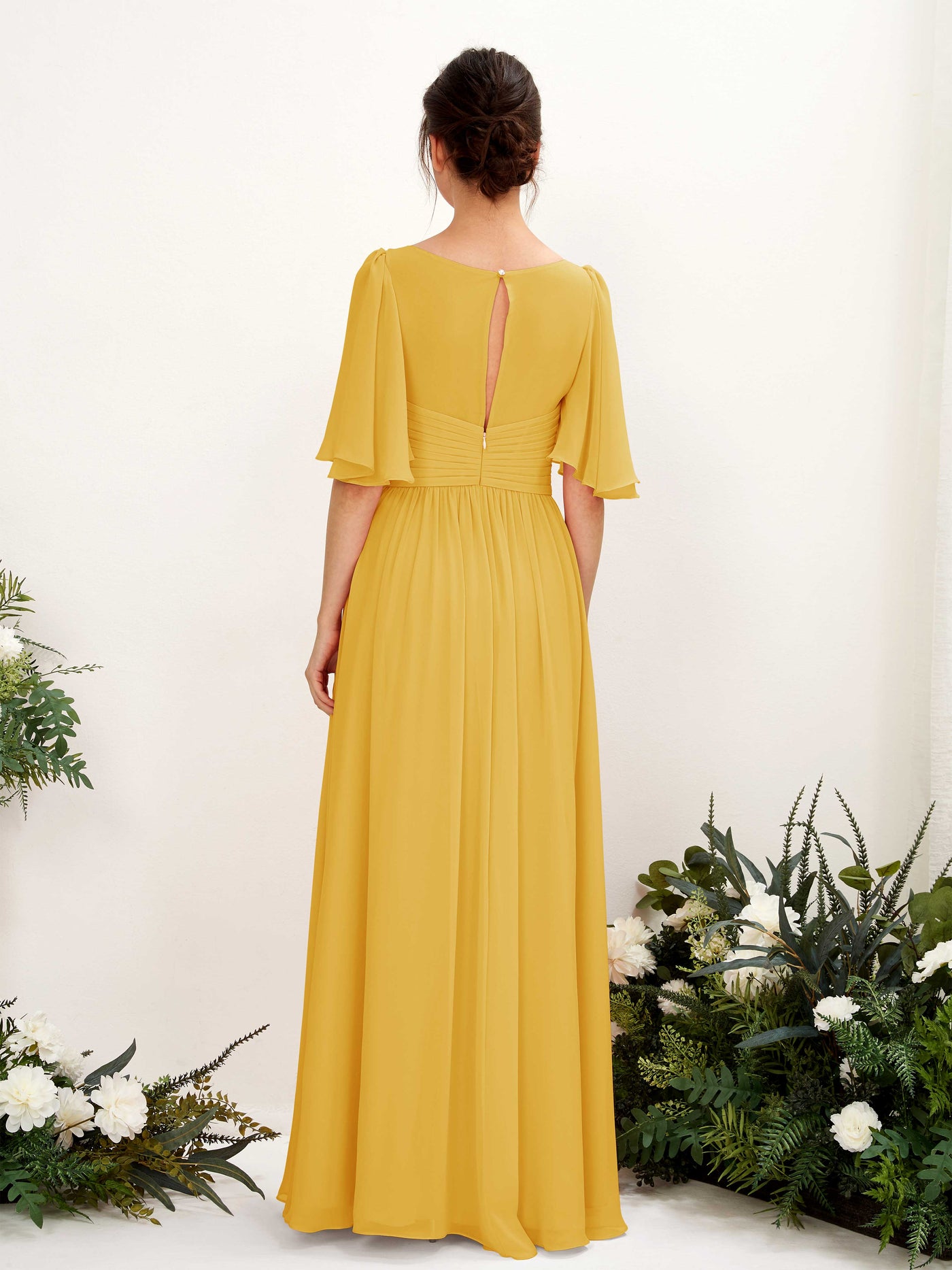 Carlyna Vestido Línea A escote en V manga corta hasta el suelo de gasa Amarillo Mostaza #color_amarillo-mostaza
