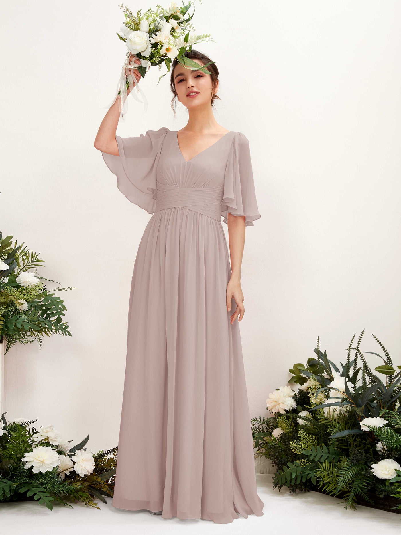 Carlyna Vestido Línea A escote en V manga corta hasta el suelo de gasa Gris Pardo #color_gris-pardo