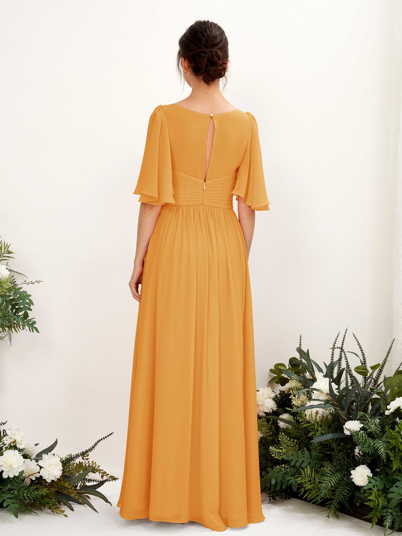 Carlyna Vestido Línea A escote en V manga corta hasta el suelo de gasa Mango #color_mango