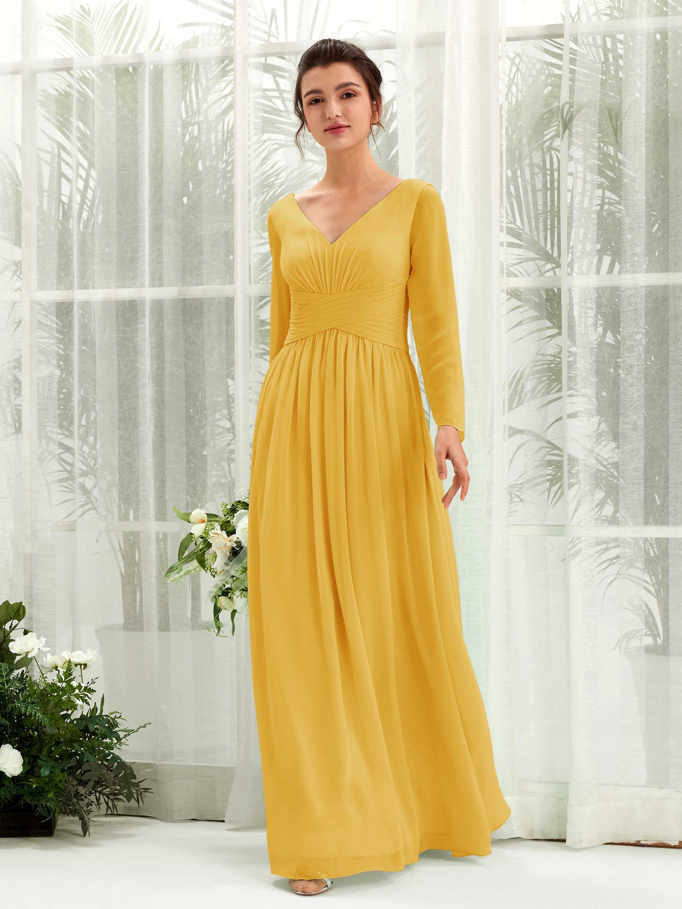 Carlyna Vestido línea A Escote en V Manga larga hasta el suelo dama de honor Amarillo Mostaza #color_amarillo-mostaza