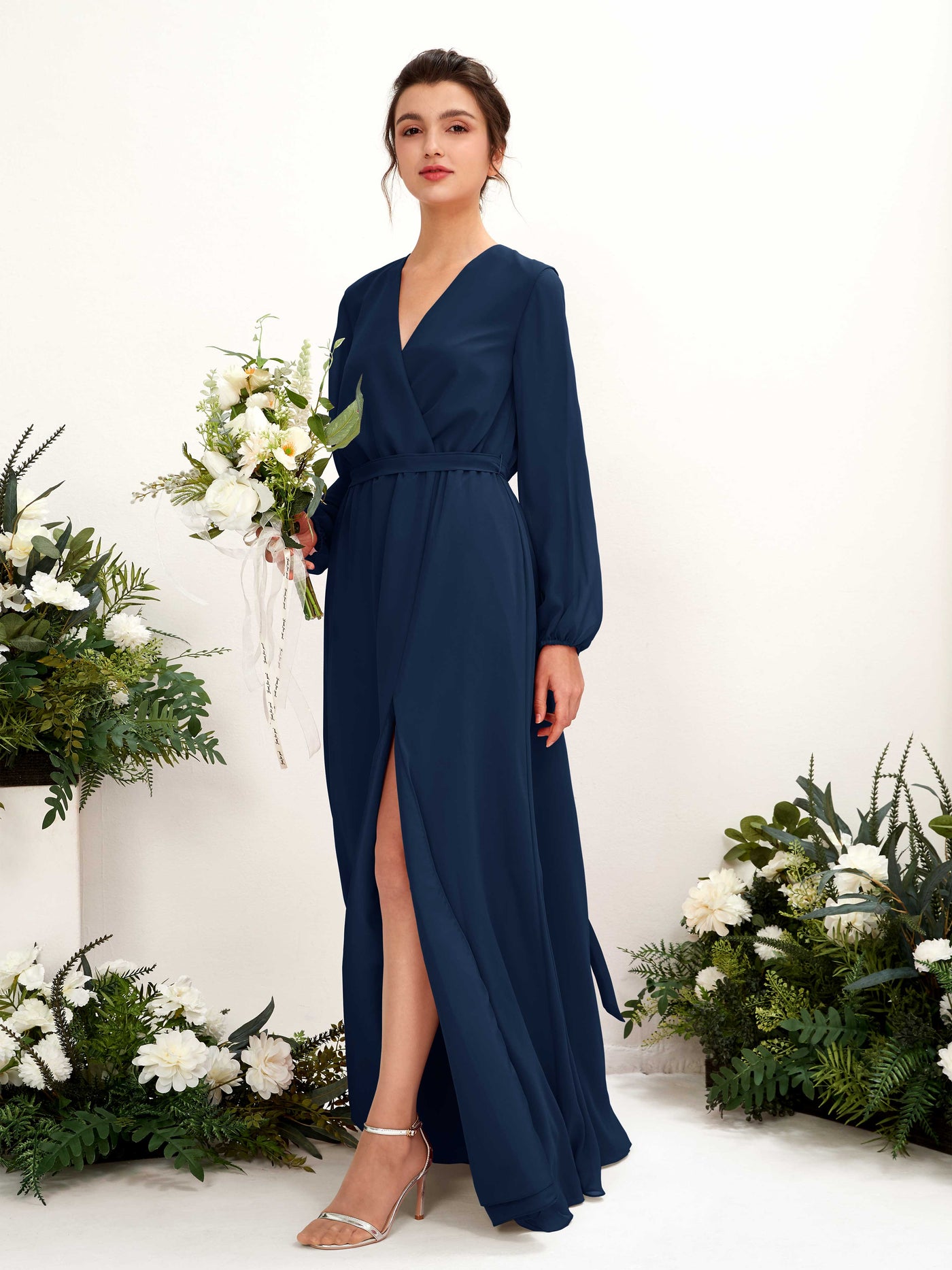 Carlyna Vestido línea A escote en V manga larga hasta el suelo dama de honor Azul Marino #color_azul-marino