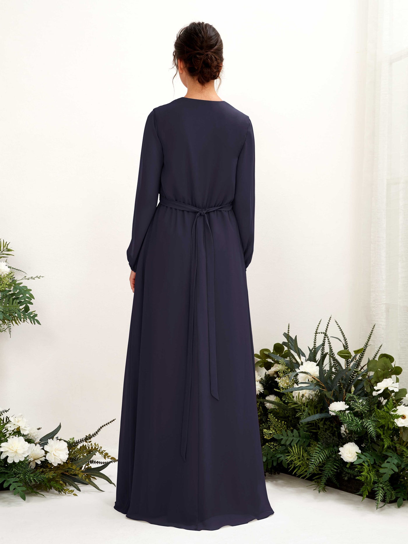 Carlyna Vestido línea A escote en V manga larga hasta el suelo dama de honor Azul Marino Oscuro #color_azul-marino-oscuro