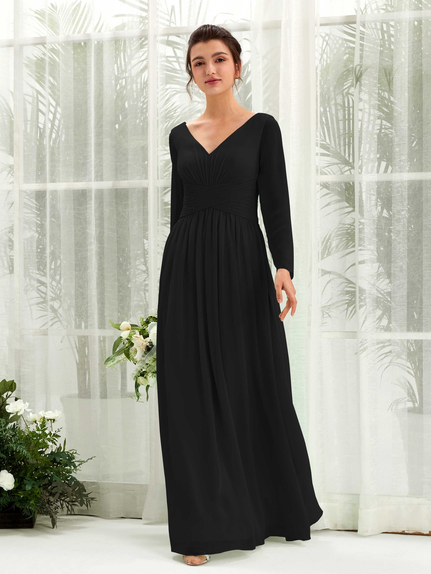 Carlyna Vestido línea A Escote en V Manga larga hasta el suelo dama de honor Negro #color_negro