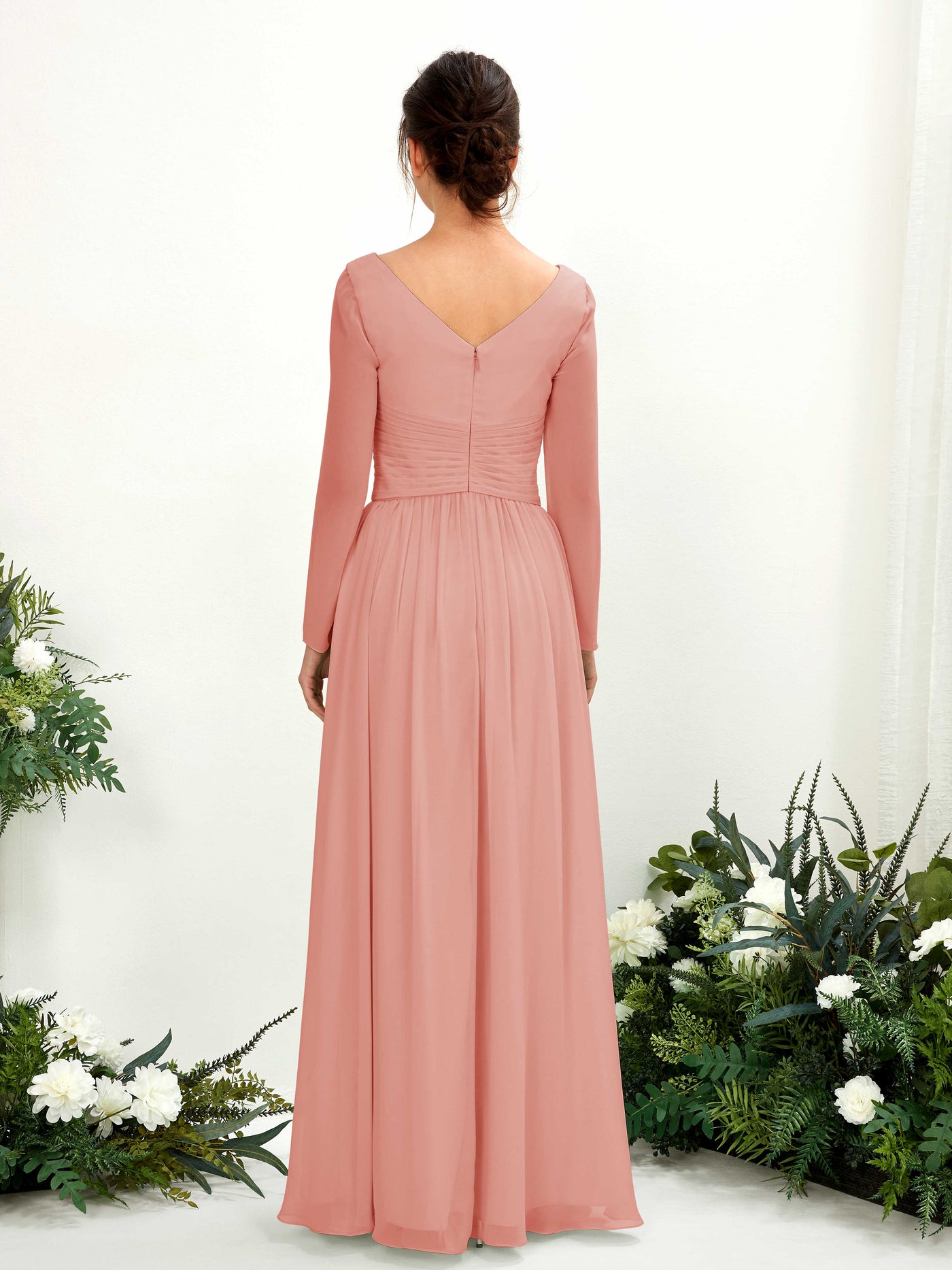 Carlyna Vestido línea A Escote en V Manga larga hasta el suelo dama de honor Rosa Champán #color_rosa-champ-n