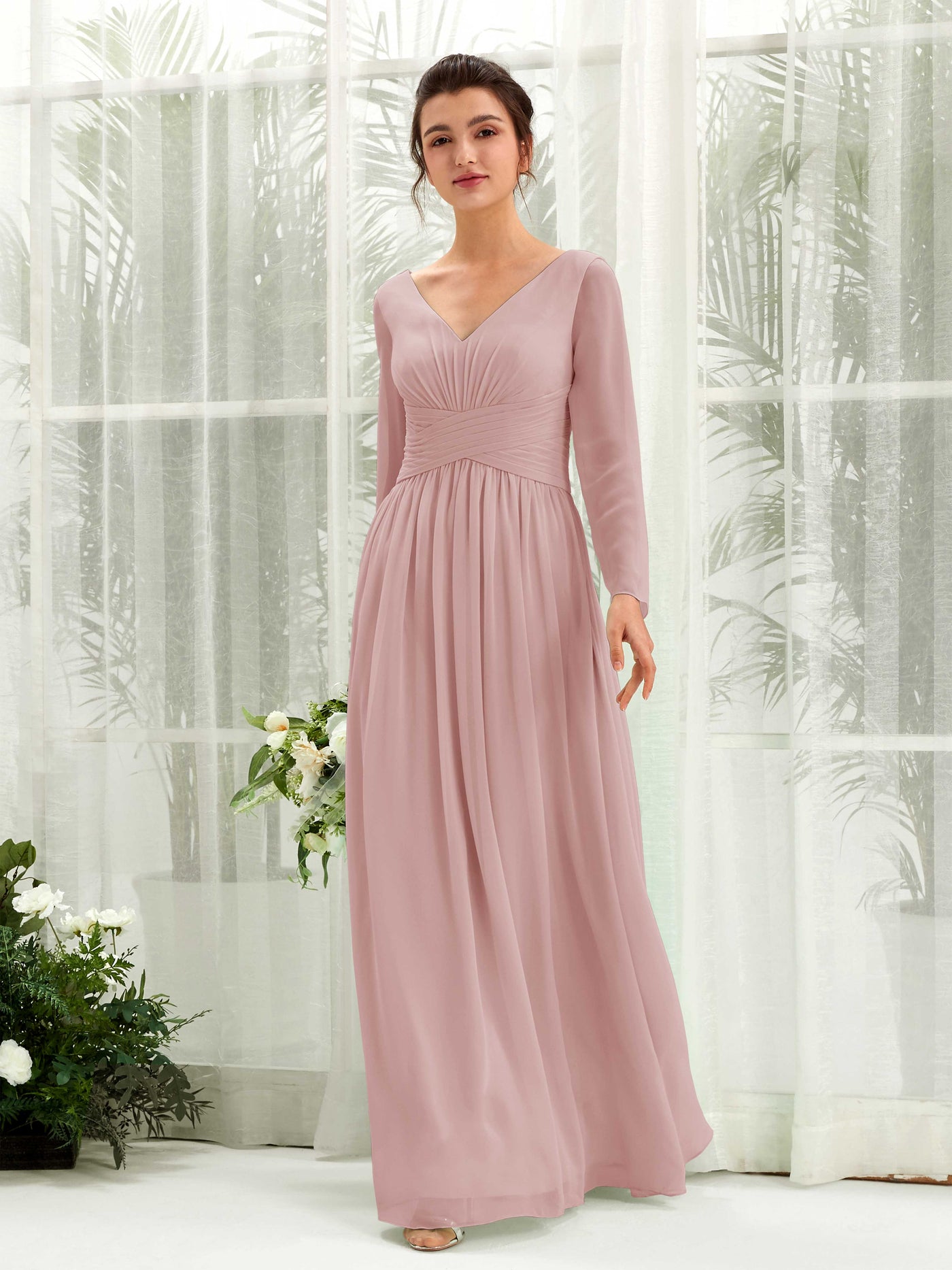 Carlyna Vestido línea A Escote en V Manga larga hasta el suelo dama de honor Rosa Polvorienta #color_rosa-polvorienta