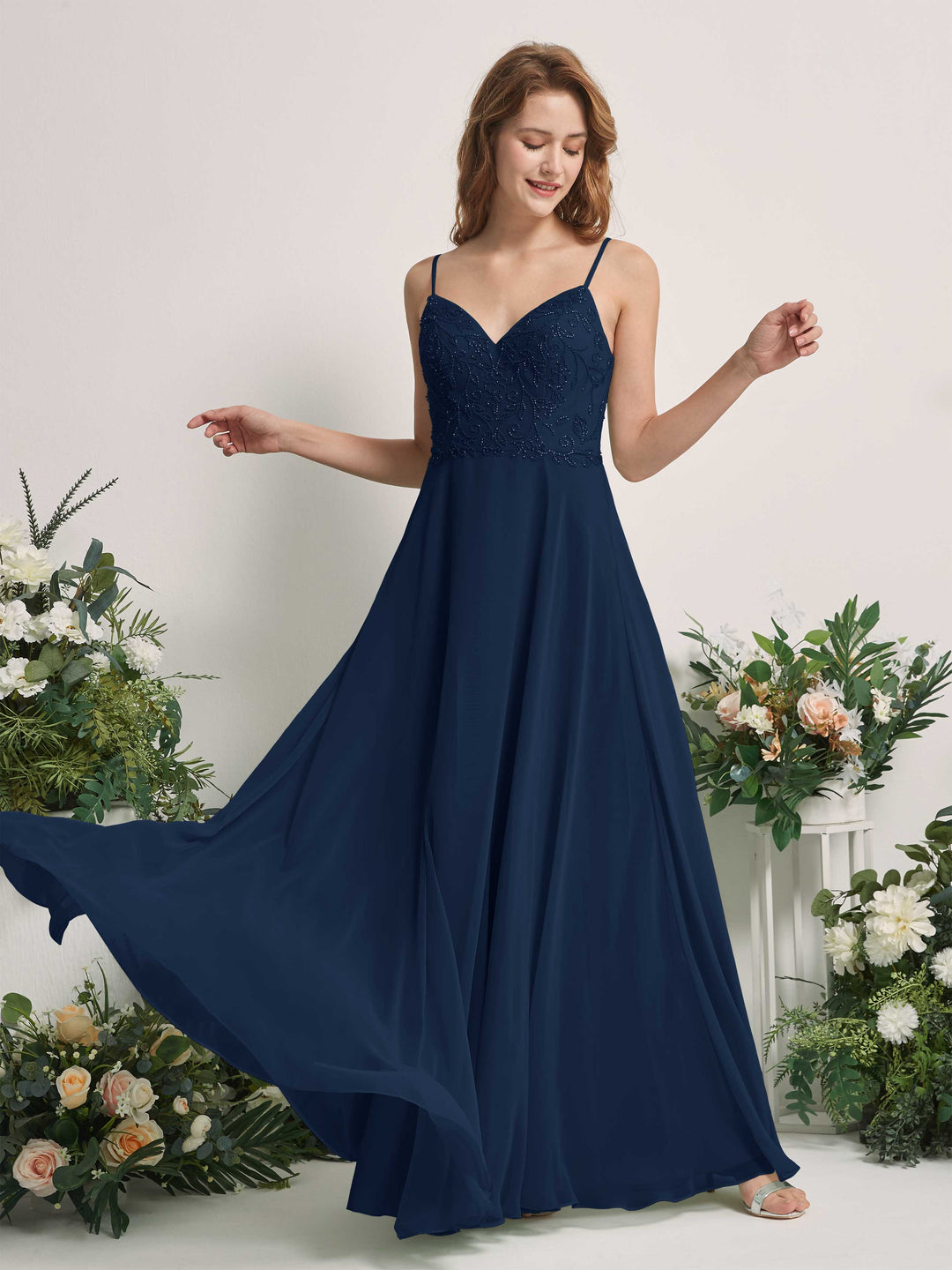 Carlyna Vestido línea A Escote en V Tirantes finos Hasta el suelo Dama de honor Azul Marino 