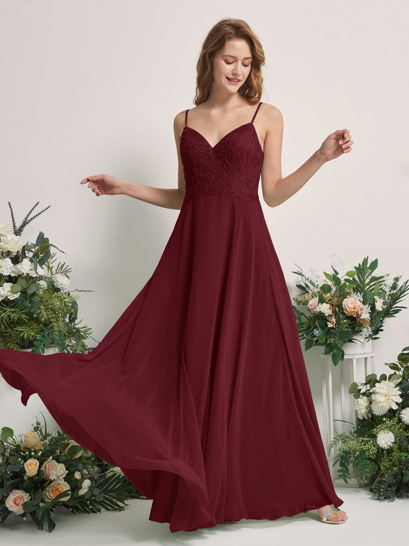 Carlyna Vestido línea A Escote en V Tirantes finos Hasta el suelo Dama de honor Borgoña #color_borgo-a