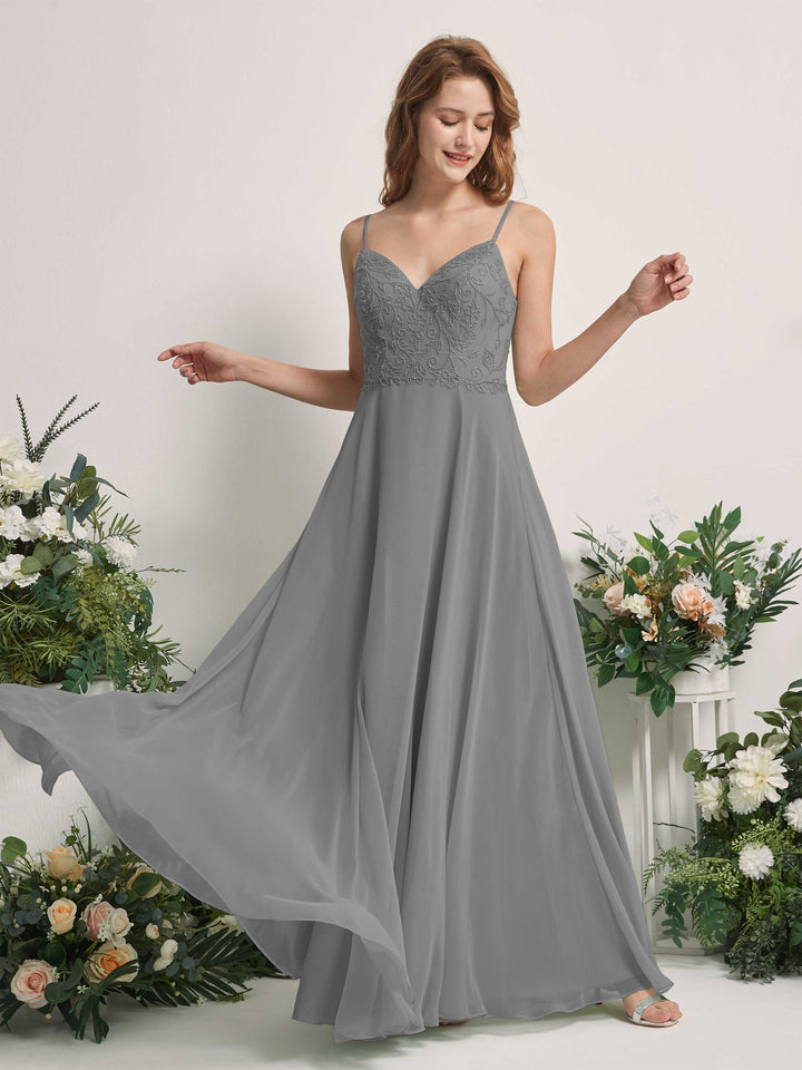 Carlyna Vestido línea A Escote en V Tirantes finos Hasta el suelo Dama de honor Gris Acero 