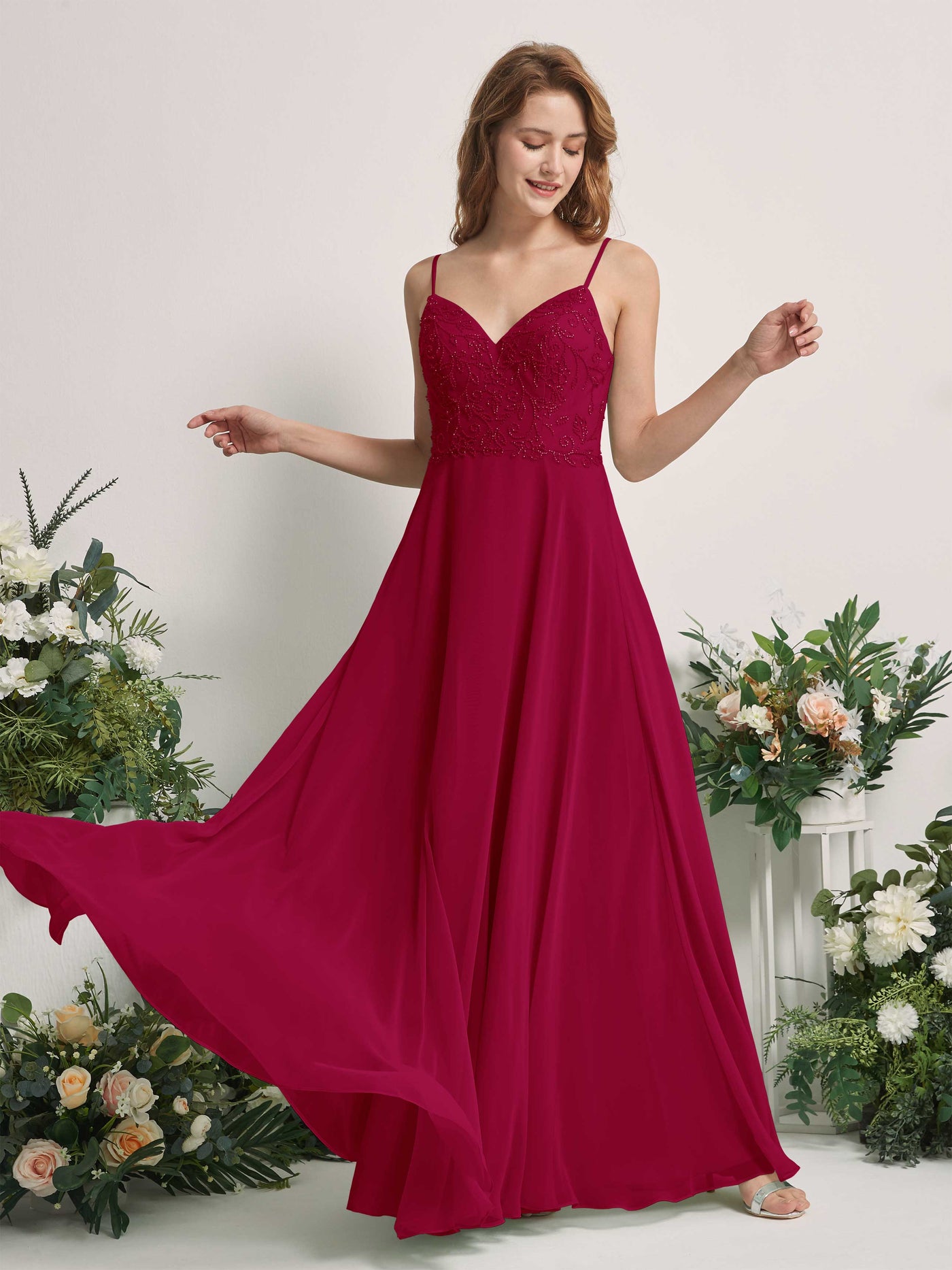 Carlyna Vestido línea A Escote en V Tirantes finos Hasta el suelo Dama de honor Rojo Bufón #color_rojo-buf-n