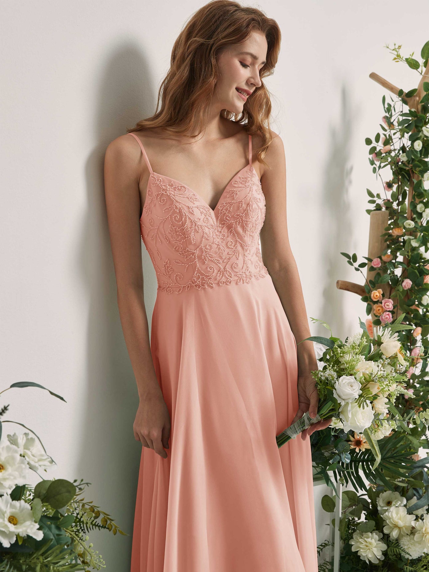 Carlyna Vestido línea A Escote en V Tirantes finos Hasta el suelo Dama de honor Rosa Perla #color_rosa-perla