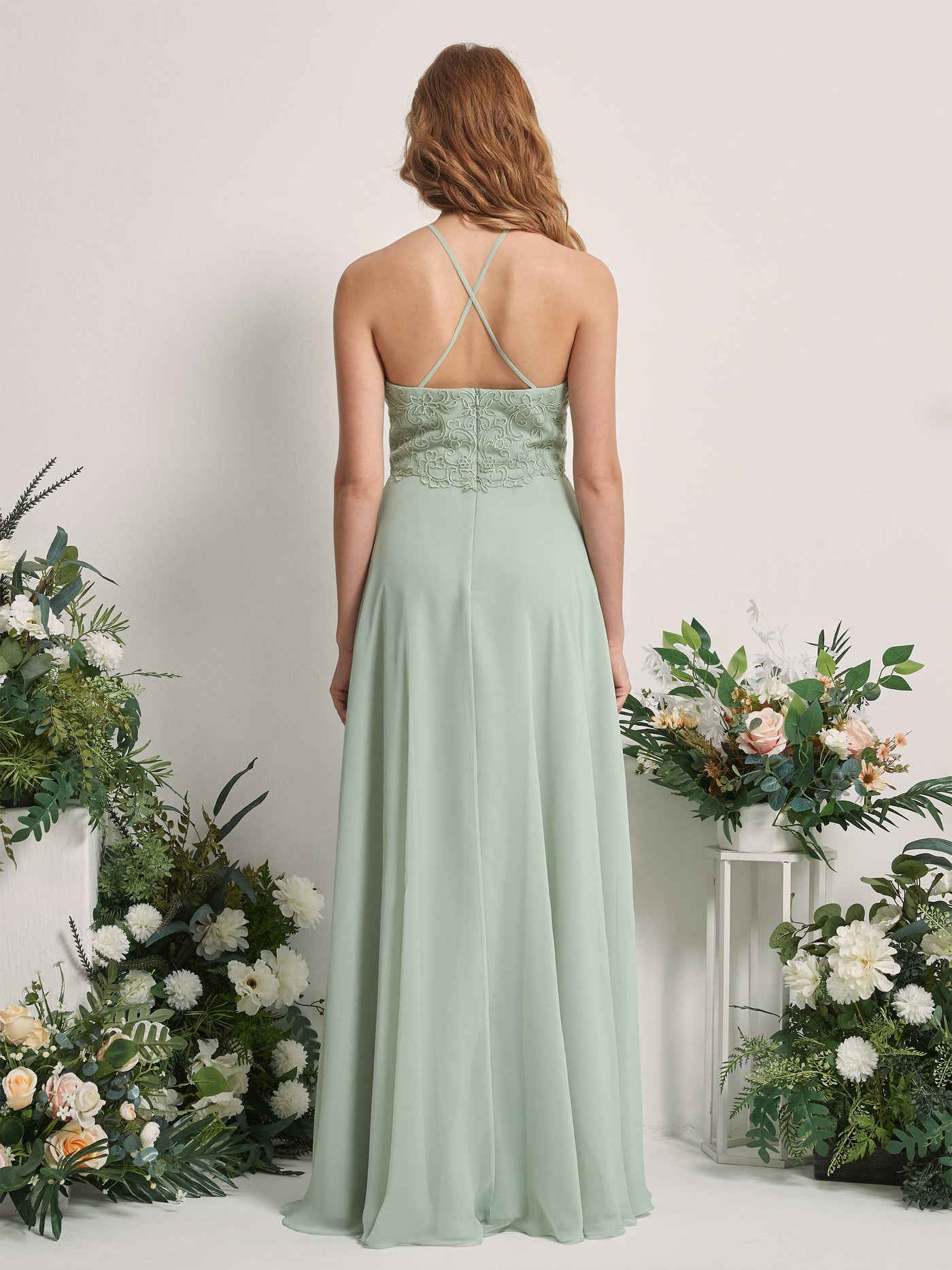 Carlyna Vestido Línea A Escote Ilusión Hasta el Suelo Vestidos de Dama de Honor Verde Salvia #color_verde-salvia
