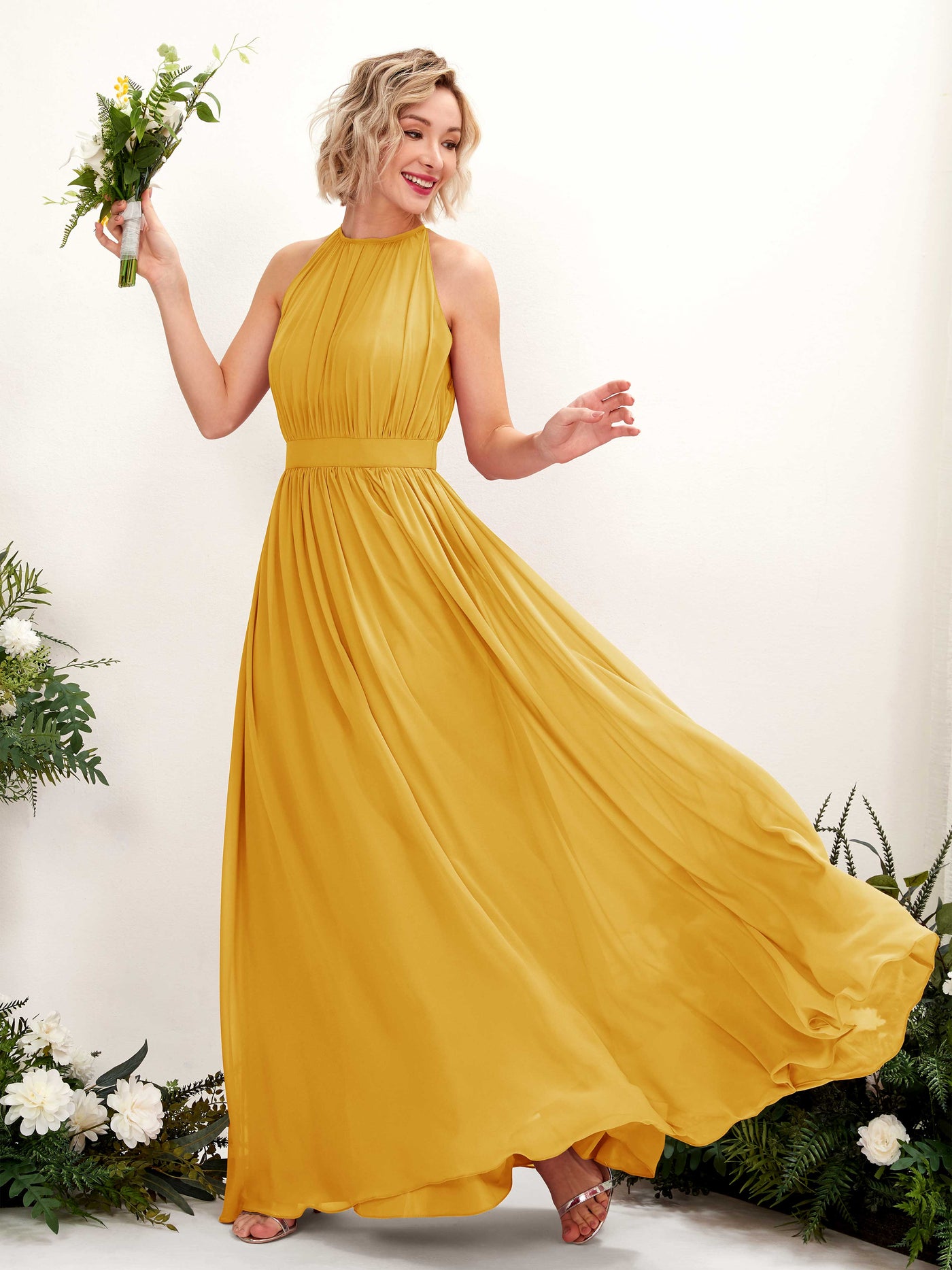 Carlyna Vestido Línea A Hasta el suelo Cuello redondo Gasa Vestidos de dama de honor Amarillo Mostaza #color_amarillo-mostaza