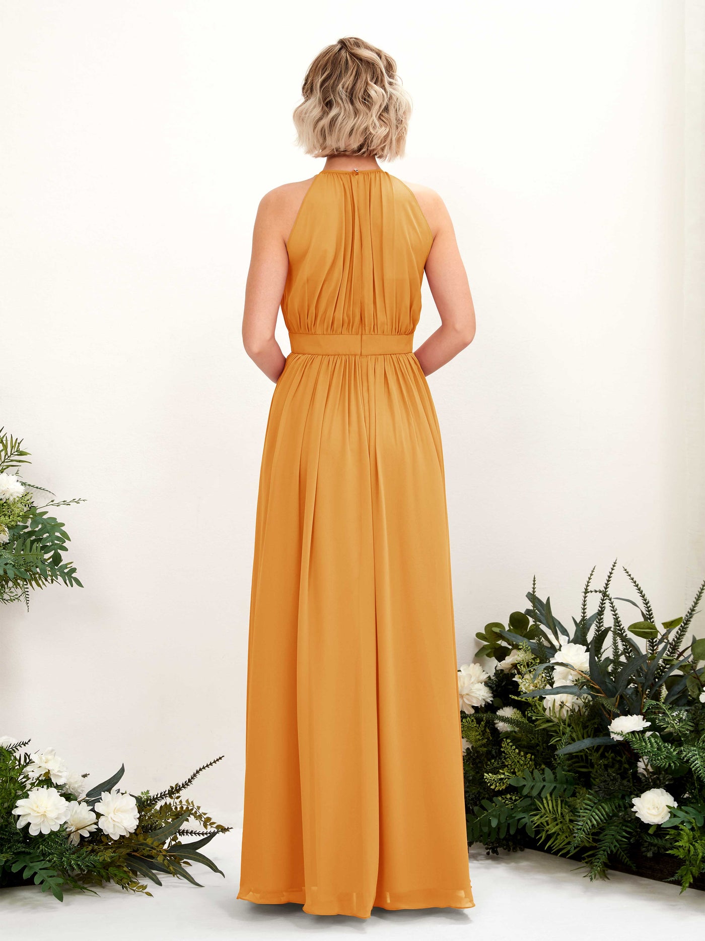 Carlyna Vestido Línea A Hasta el suelo Cuello redondo Gasa Vestidos de dama de honor Mango #color_mango