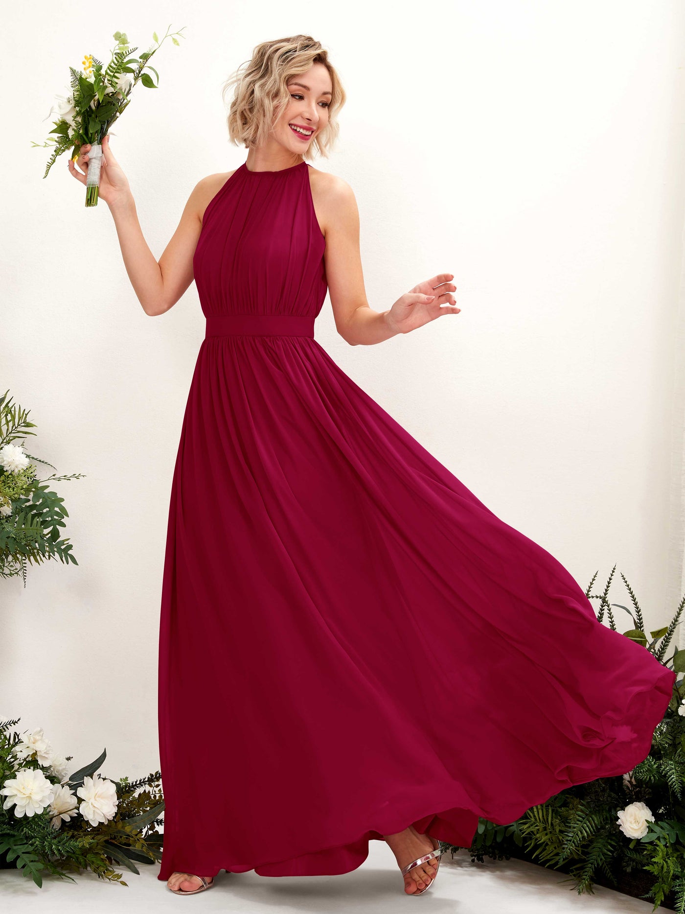 Carlyna Vestido Línea A Hasta el suelo Cuello redondo Gasa Vestidos de dama de honor Rojo Bufón #color_rojo-buf-n