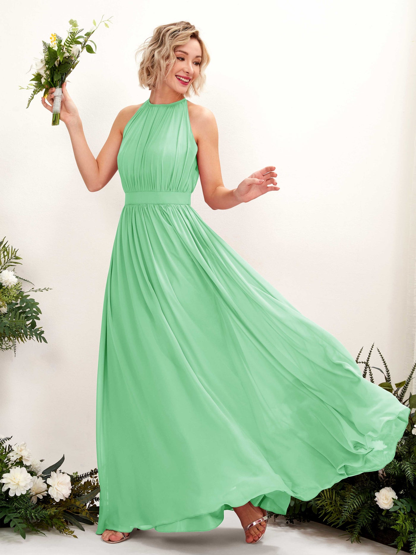 Carlyna Vestido Línea A Hasta el suelo Cuello redondo Gasa Vestidos de dama de honor Verde Menta #color_verde-menta