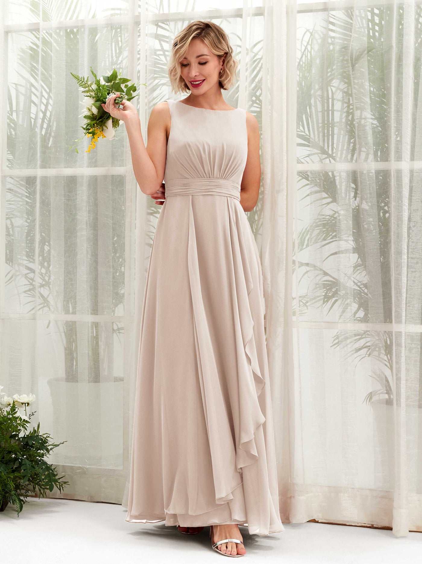 Carlyna Vestido línea A hasta el suelo escote bandeja dama de honor Champán #color_champ-n