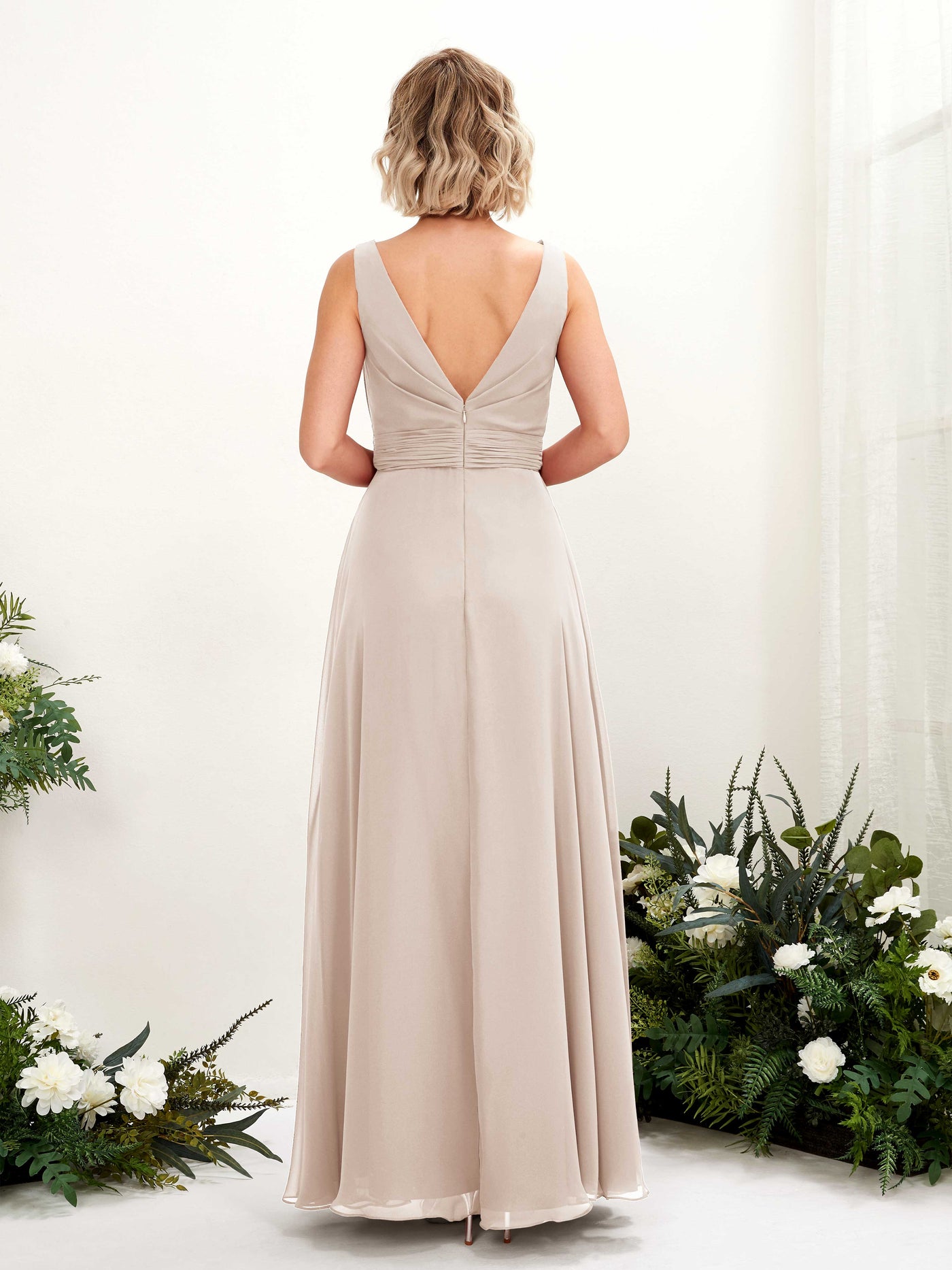 Carlyna Vestido línea A hasta el suelo escote bandeja dama de honor Champán #color_champ-n