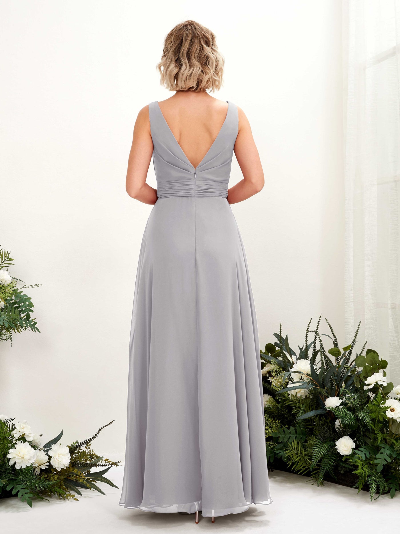 Carlyna Vestido línea A hasta el suelo escote bandeja dama de honor Gris Paloma #color_gris-paloma