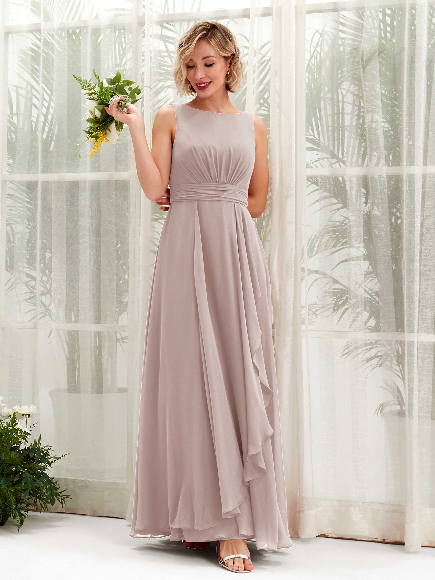 Carlyna Vestido línea A hasta el suelo escote bandeja dama de honor Gris Pardo #color_gris-pardo