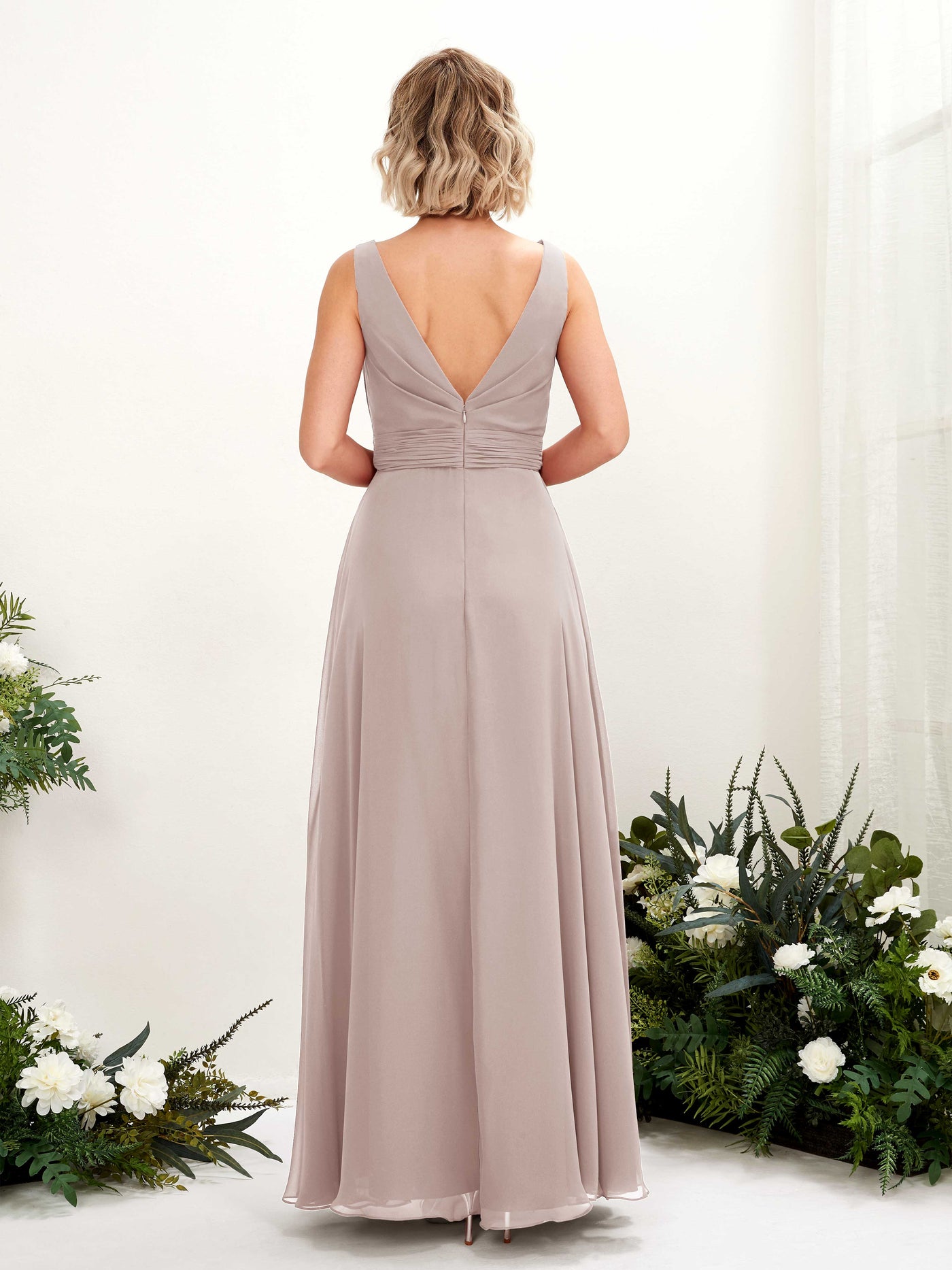 Carlyna Vestido línea A hasta el suelo escote bandeja dama de honor Gris Pardo #color_gris-pardo