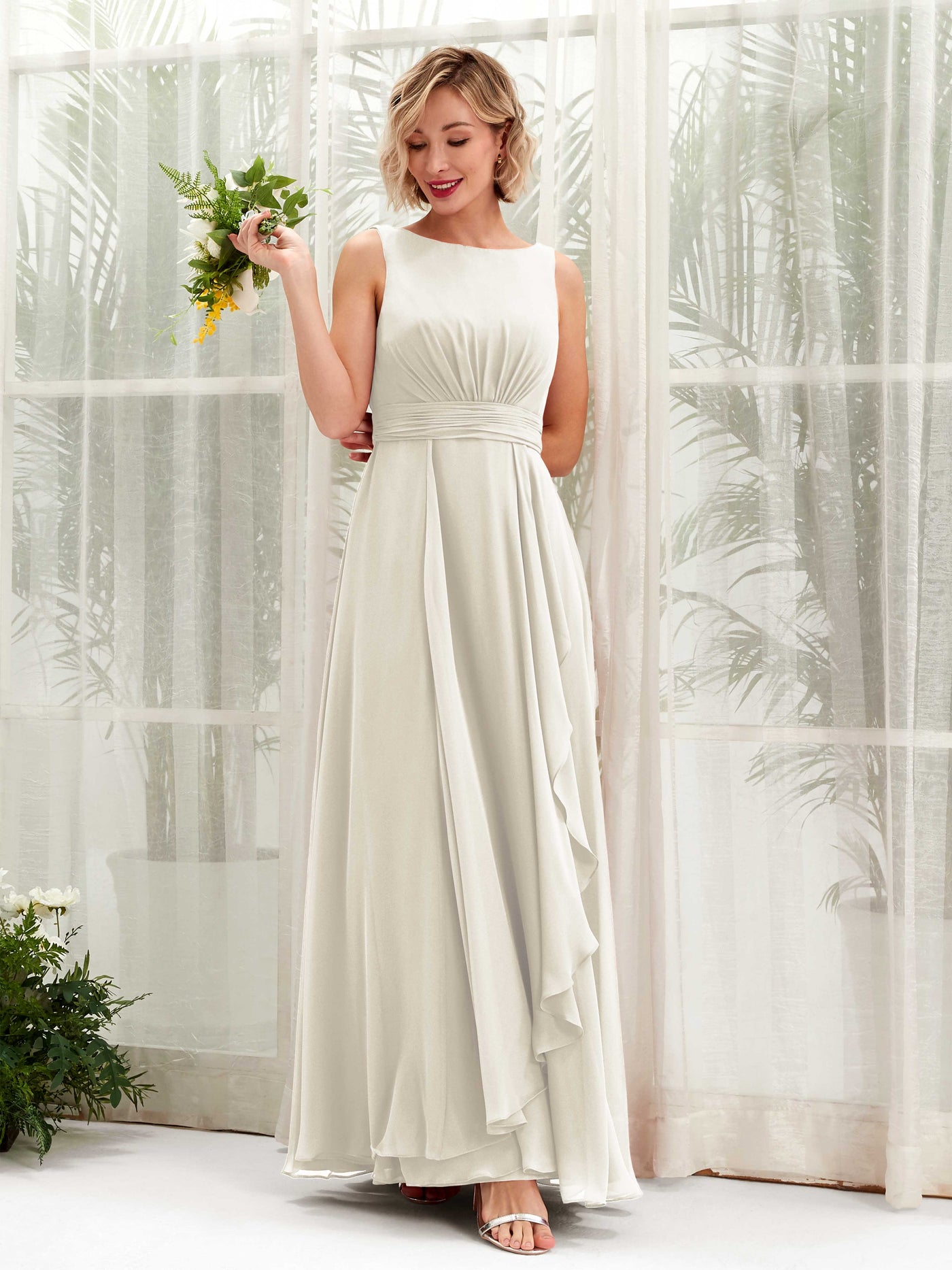 Carlyna Vestido línea A hasta el suelo escote bandeja dama de honor Marfil #color_marfil