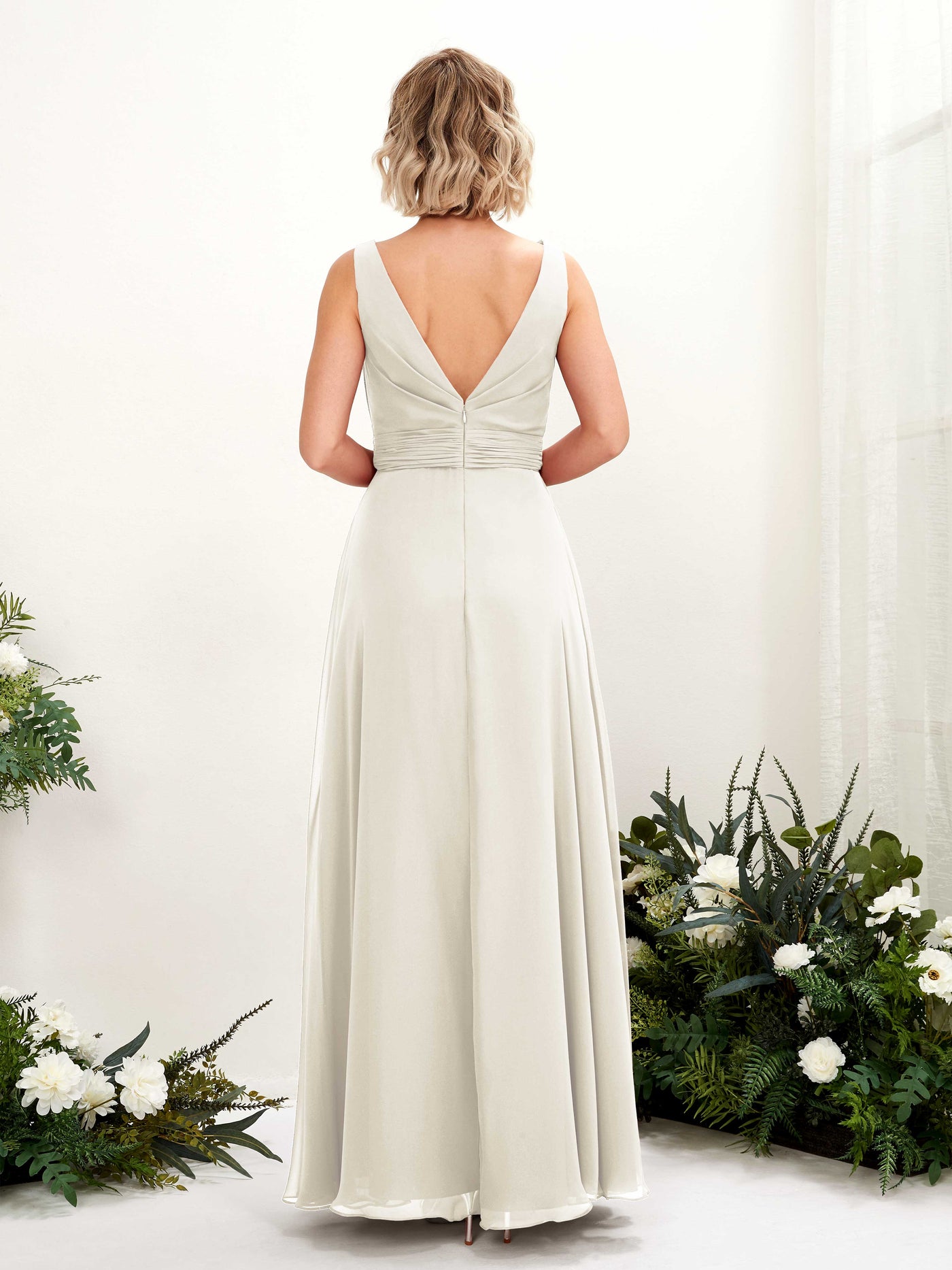 Carlyna Vestido línea A hasta el suelo escote bandeja dama de honor Marfil #color_marfil