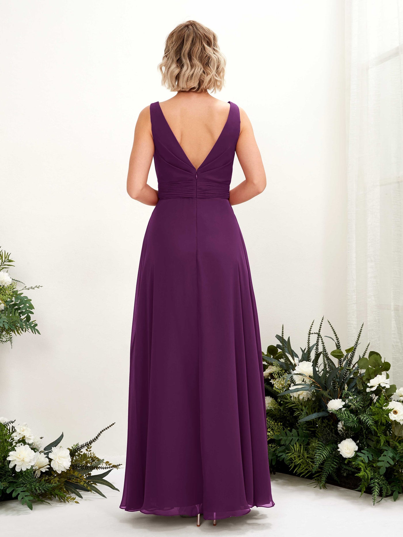 Carlyna Vestido línea A hasta el suelo escote bandeja dama de honor Uva #color_uva