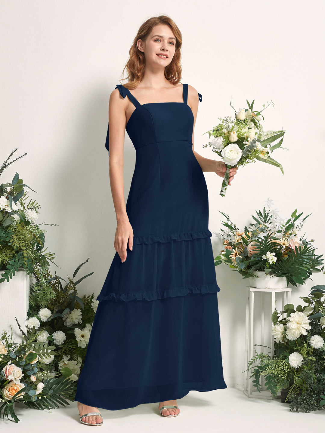 Carlyna Vestido Línea A Hasta el Suelo Escote Derecho Volantes Gasa dama de honor Azul Marino 