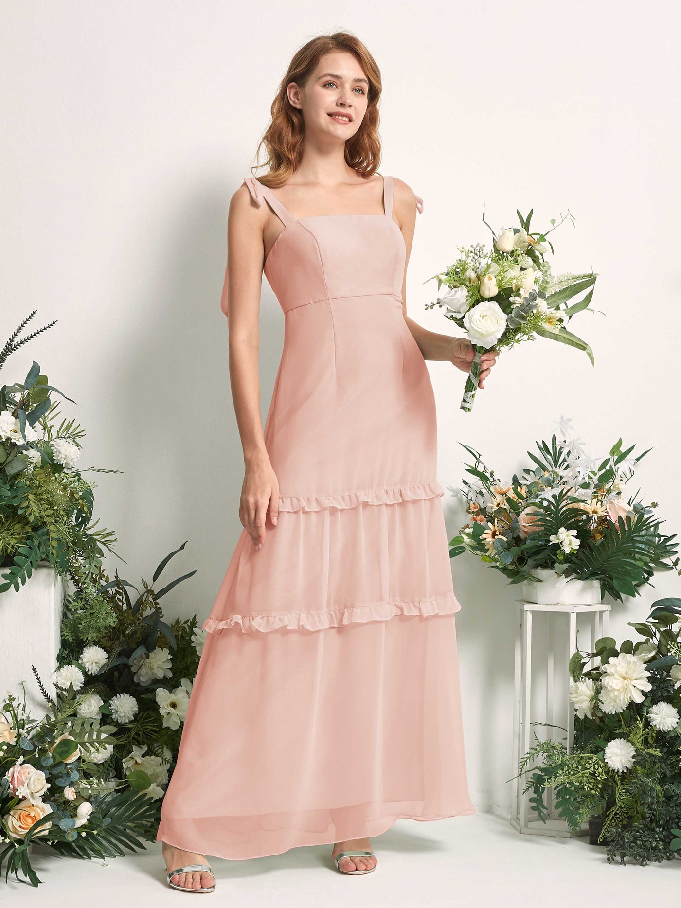 Carlyna Vestido Línea A Hasta el Suelo Escote Derecho Volantes Gasa dama de honor Rosa Perla #color_rosa-perla