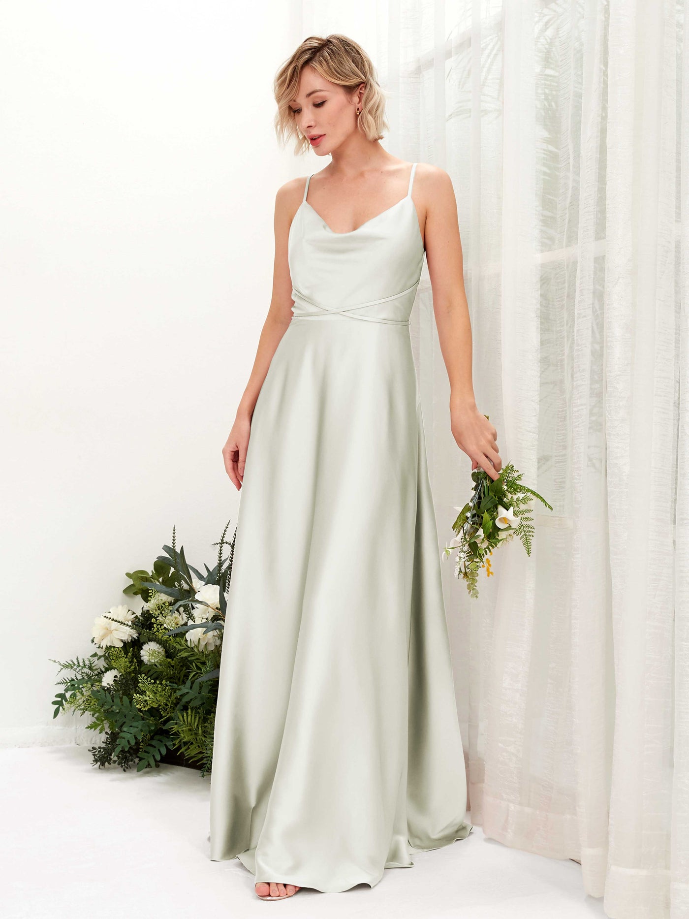 Carlyna Vestido Línea A Hasta el Suelo Escote Drapeado Vestidos de Dama de Honor Marfil #color_marfil