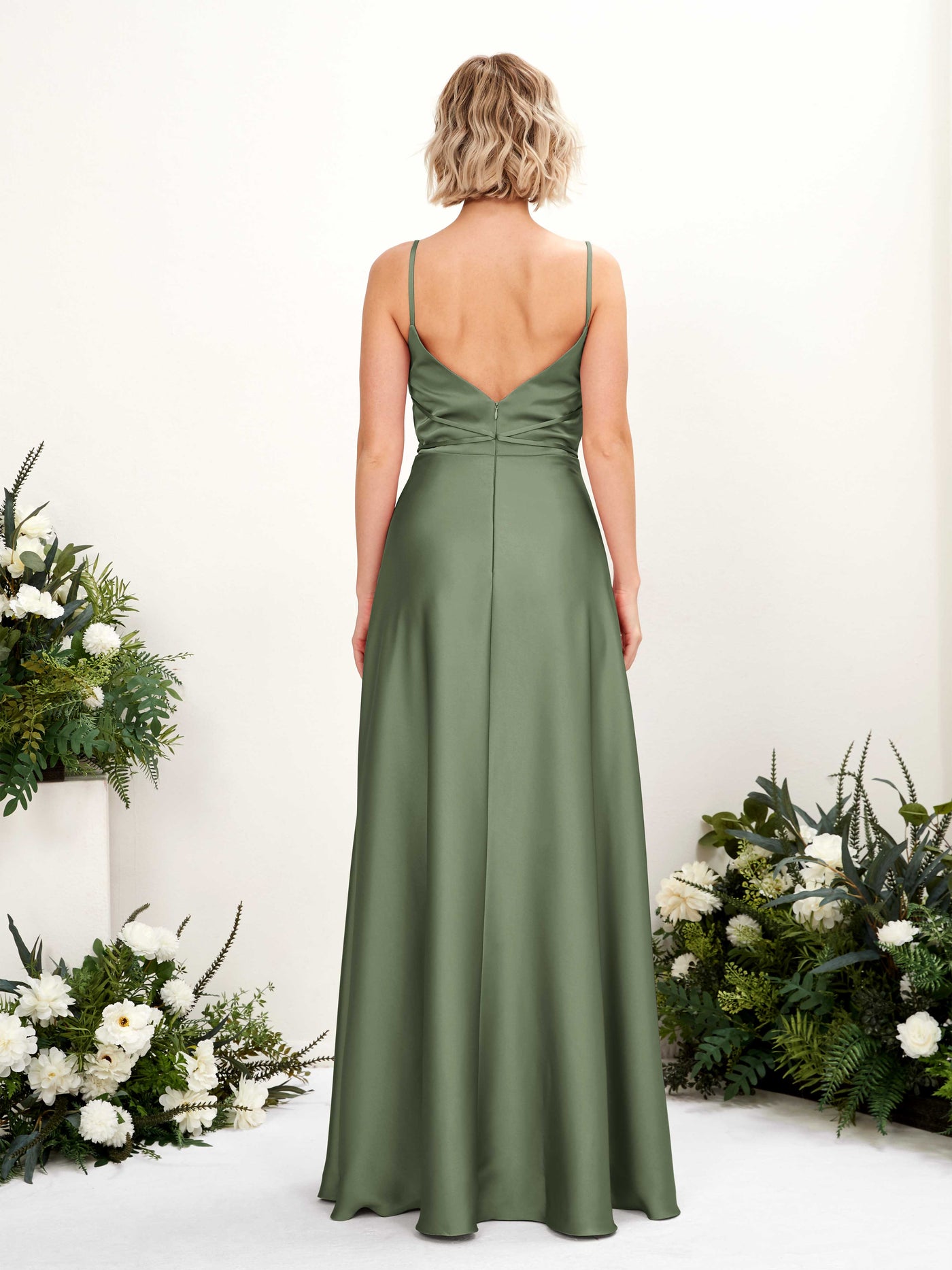 Carlyna Vestido Línea A Hasta el Suelo Escote Drapeado Vestidos de Dama de Honor Verde Oliva #color_verde-oliva