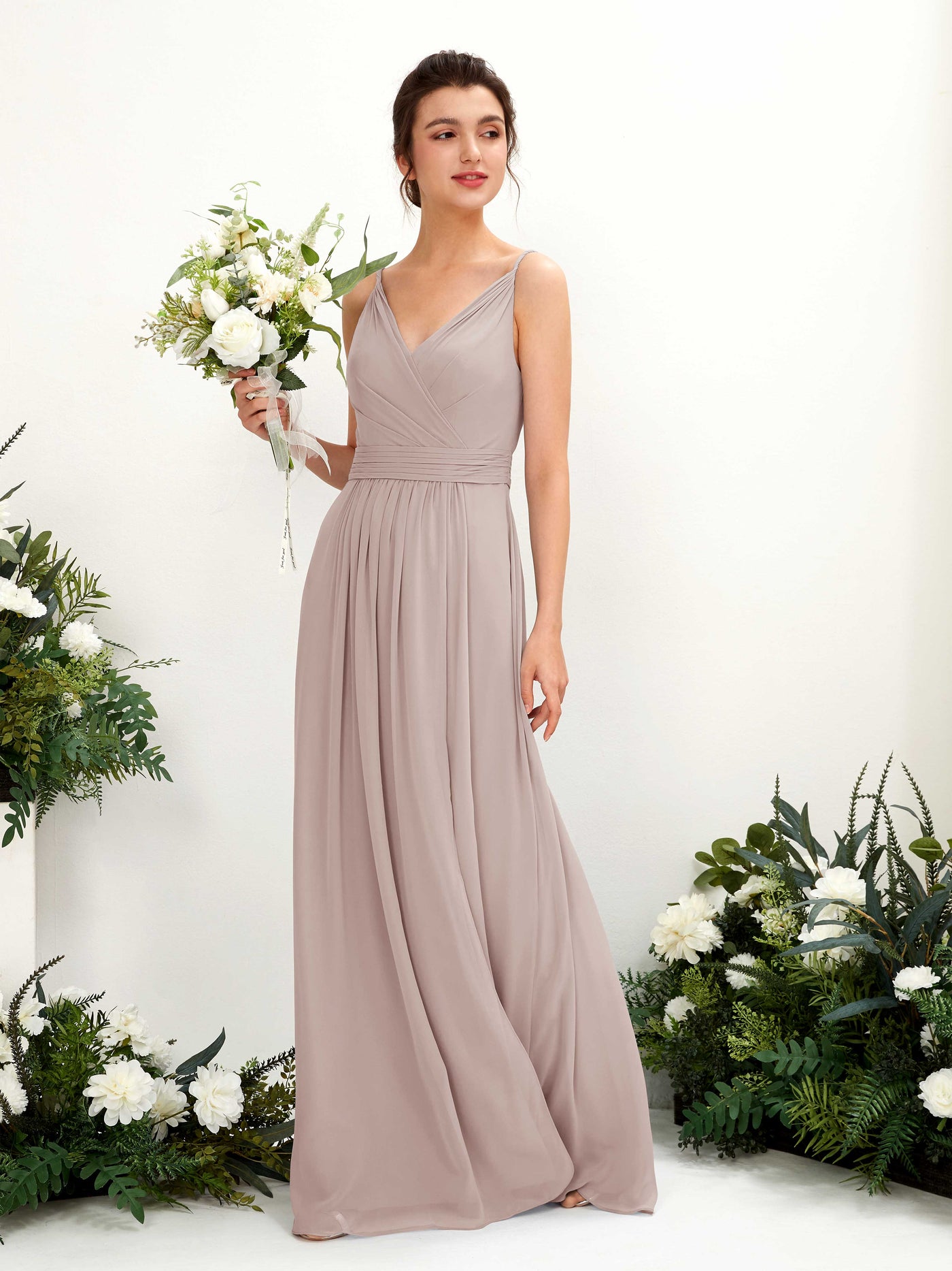 Carlyna Vestido Línea A Hasta el suelo Escote en V Gasa Gris Pardo #color_gris-pardo