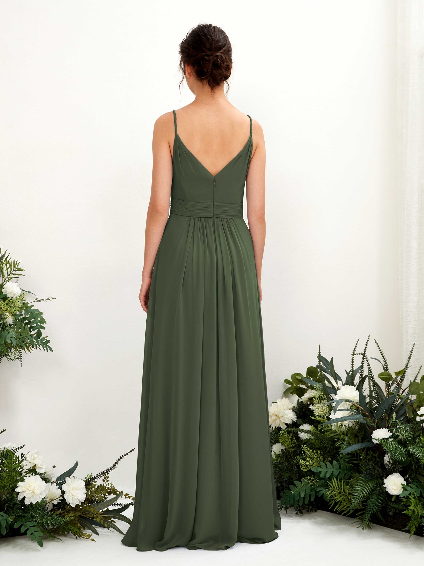 Carlyna Vestido Línea A Hasta el suelo Escote en V Gasa Oliva Martini #color_oliva-martini