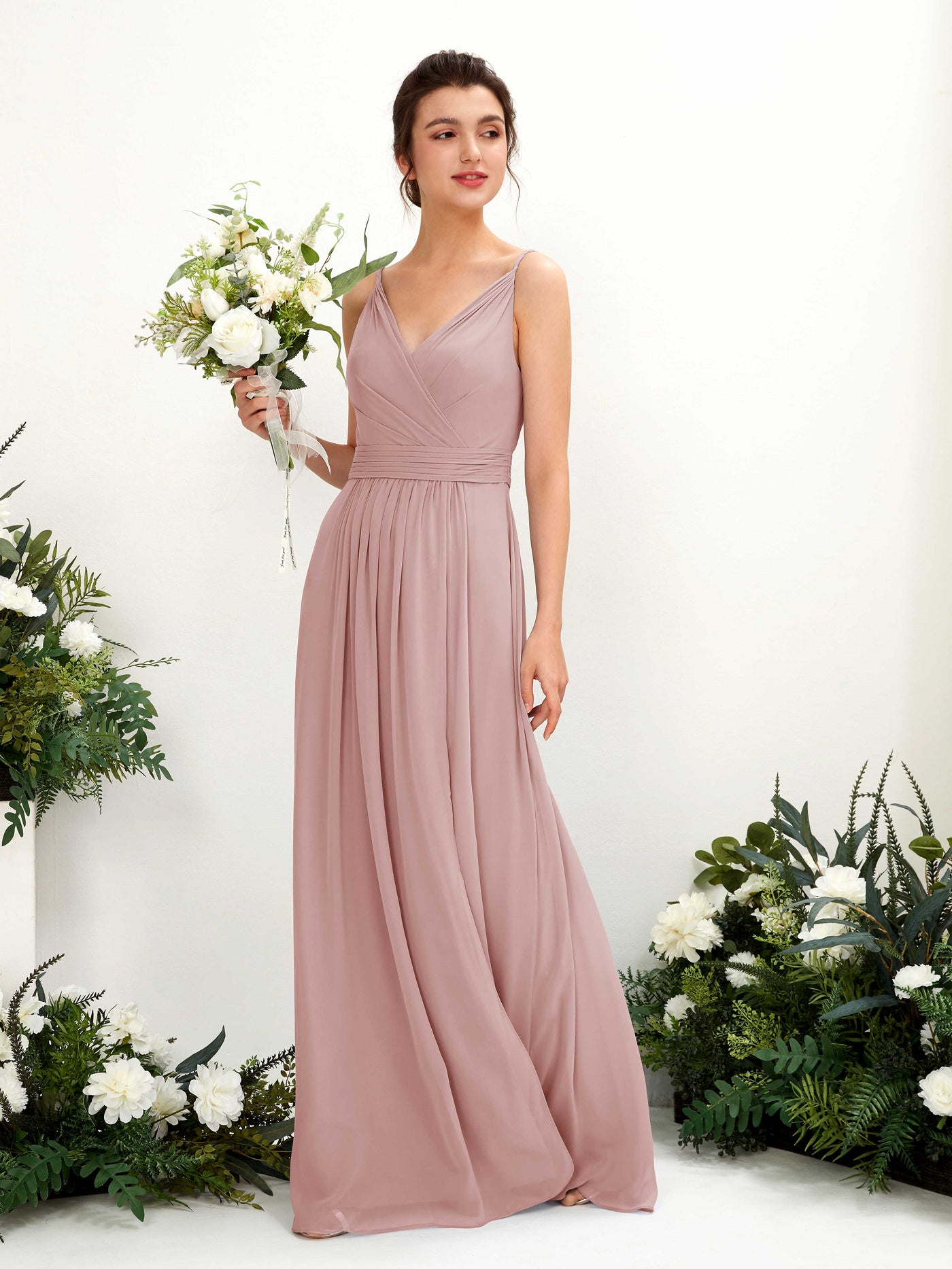 Carlyna Vestido Línea A Hasta el suelo Escote en V Gasa Rosa Polvorienta #color_rosa-polvorienta