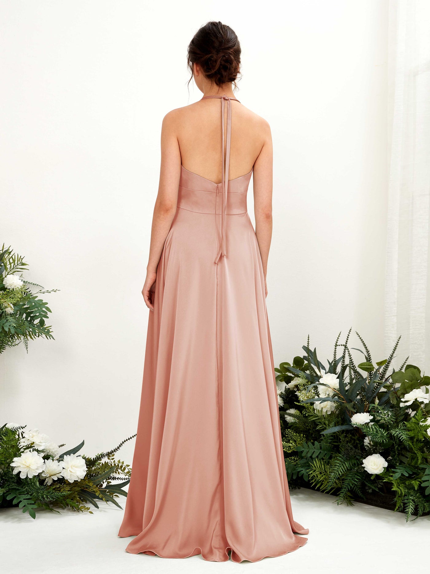 Carlyna Vestido Línea A Hasta el suelo Satén Cuello halter Dama de honor Cantalupo #color_cantalupo