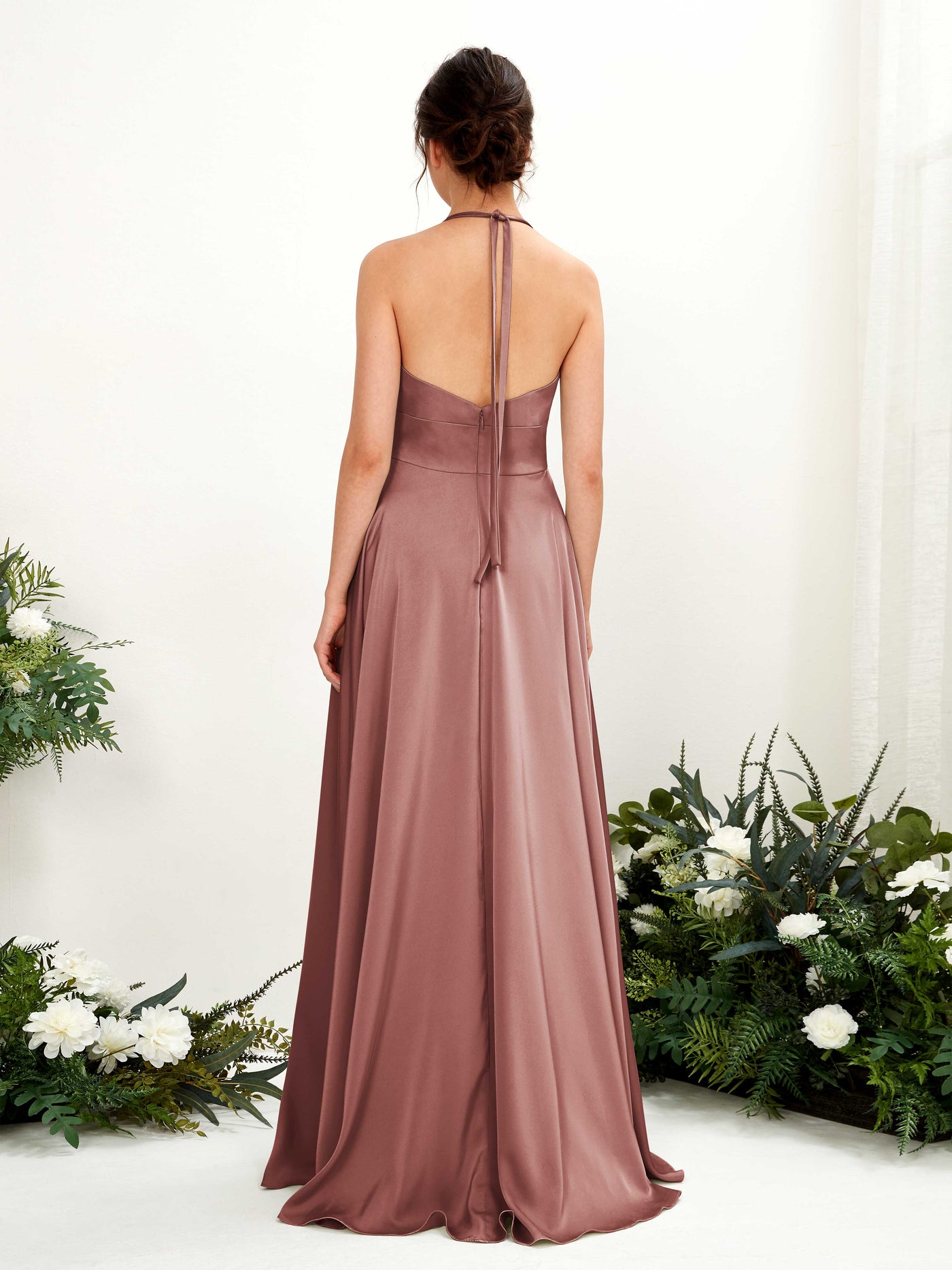 Carlyna Vestido Línea A Hasta el suelo Satén Cuello halter Dama de honor Rosa Del Desierto #color_rosa-del-desierto
