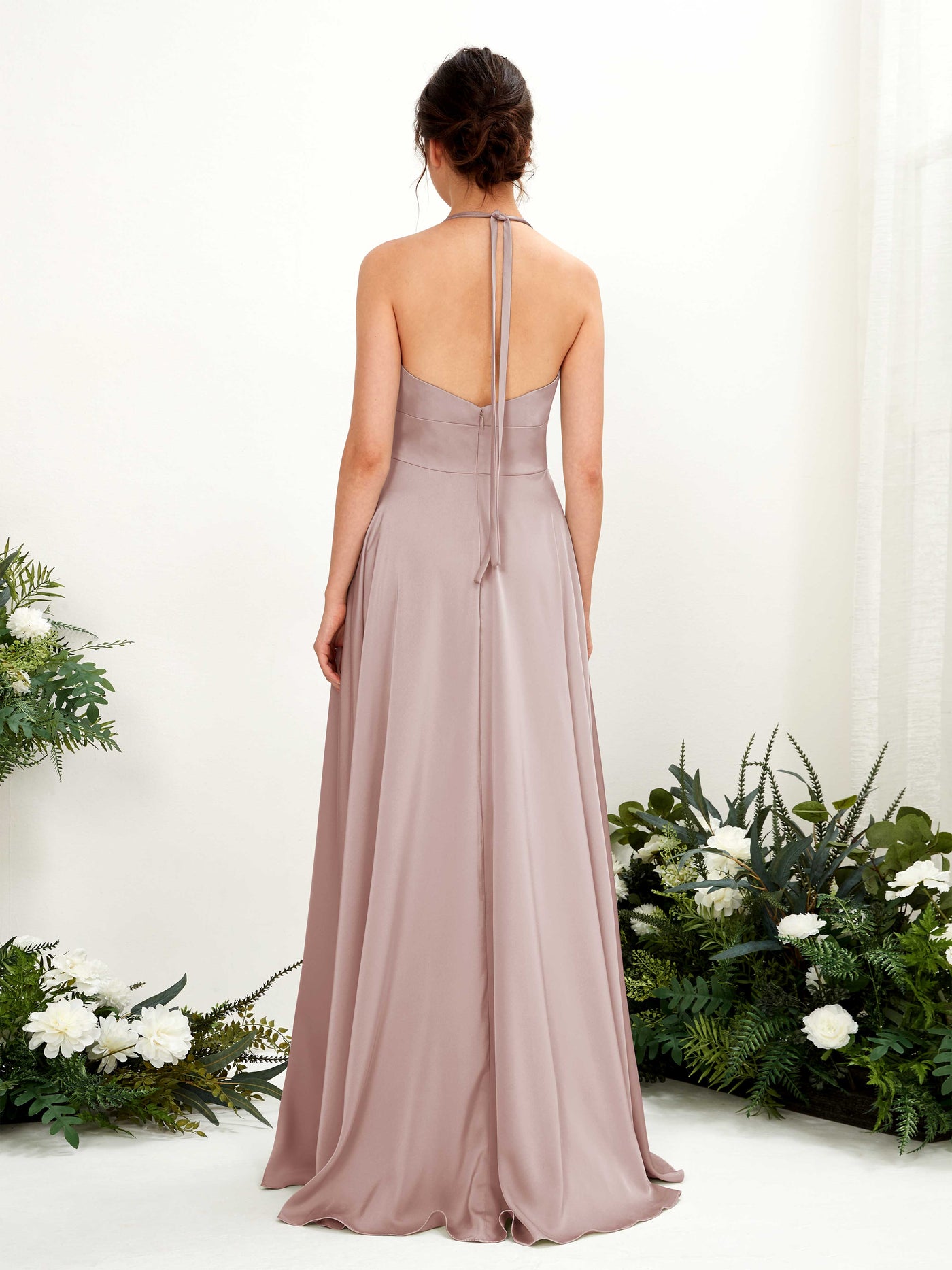 Carlyna Vestido Línea A Hasta el suelo Satén Cuello halter Dama de honor Rosa Polvorienta #color_rosa-polvorienta