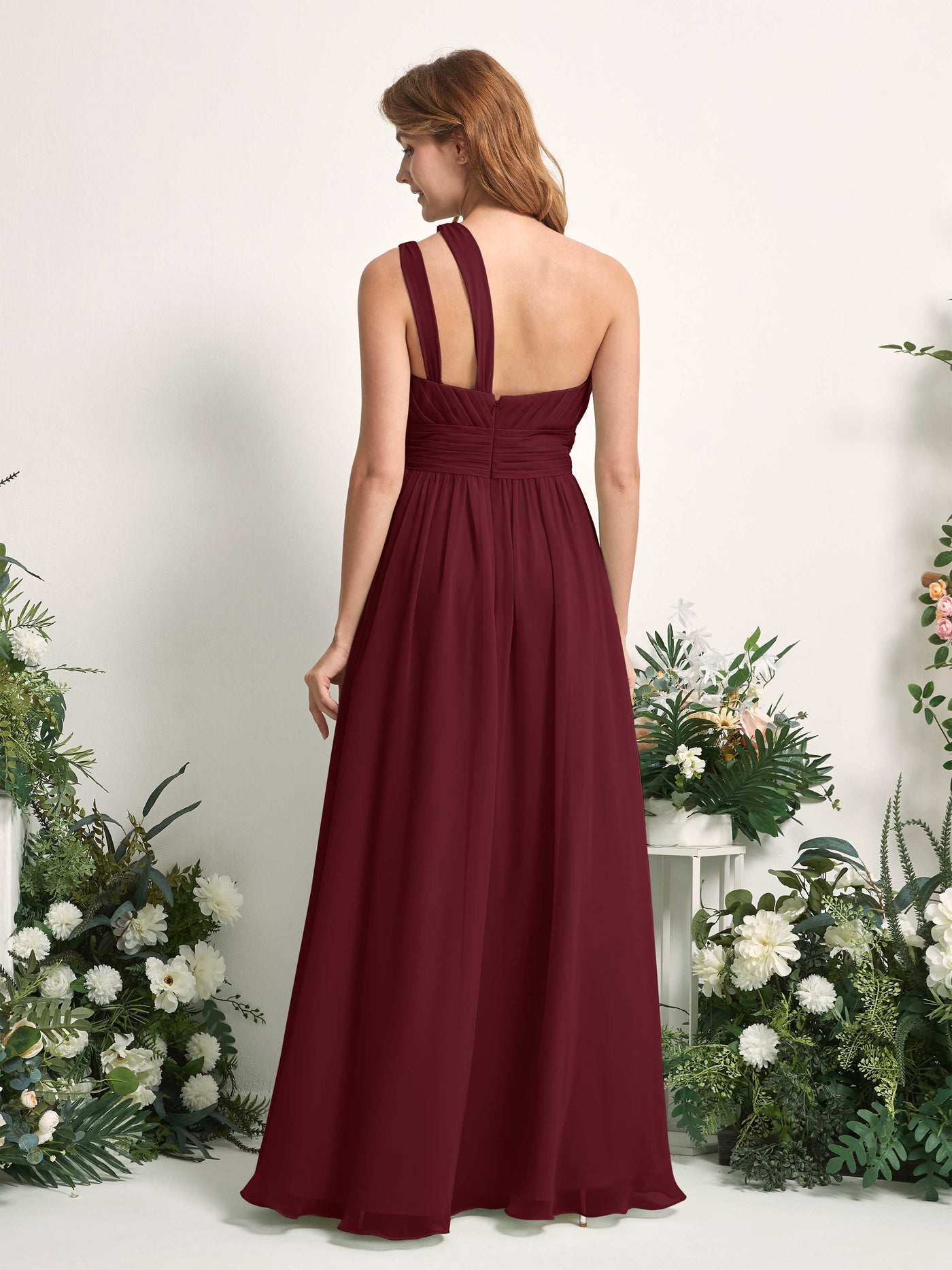 Carlyna Vestido Línea A Hasta el suelo Un Hombre Gasa Dama de honor Borgoña #color_borgo-a