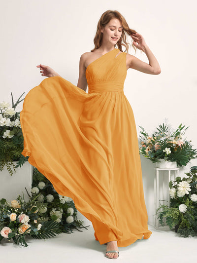 Carlyna Vestido Línea A Hasta el suelo Un Hombre Gasa Dama de honor Mango #color_mango