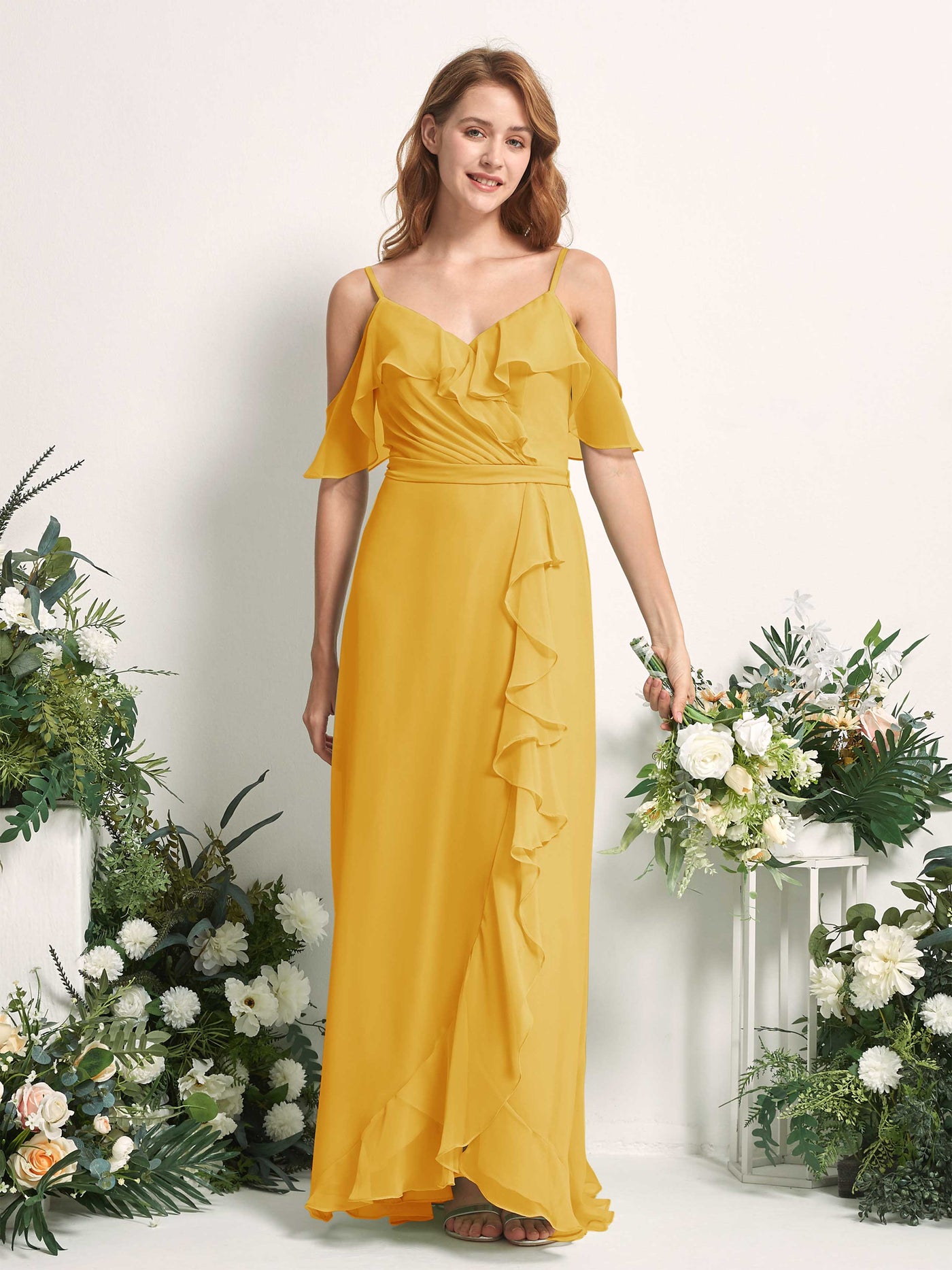 Carlyna Vestido Línea A Hombros Caídos Hasta el suelo Gasa Dama de honor Amarillo Mostaza #color_amarillo-mostaza