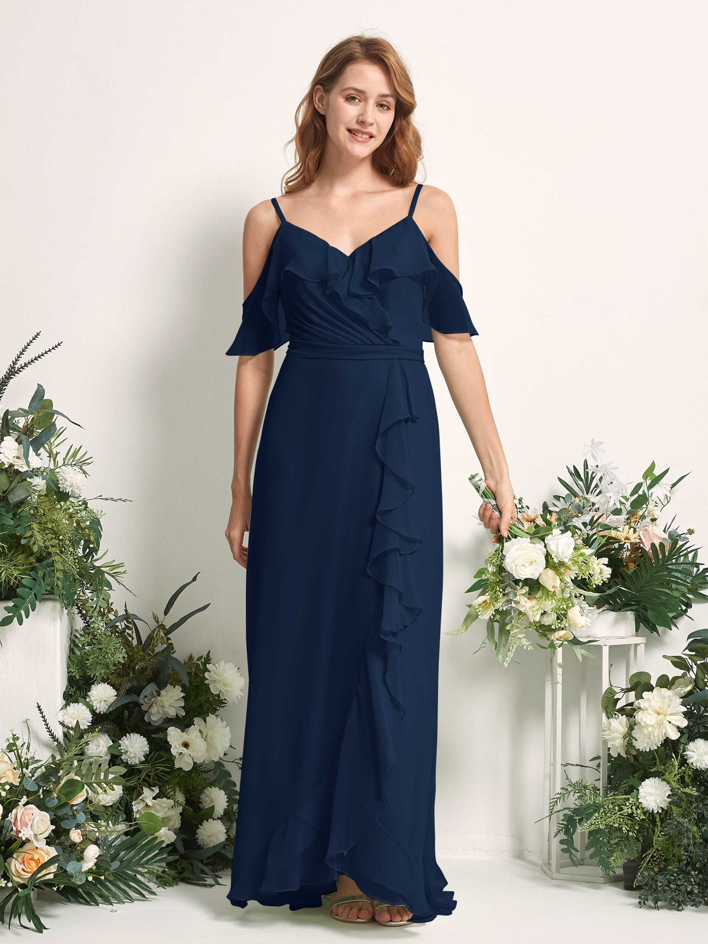 Carlyna Vestido Línea A Hombros Caídos Hasta el suelo Gasa Dama de honor Azul Marino #color_azul-marino