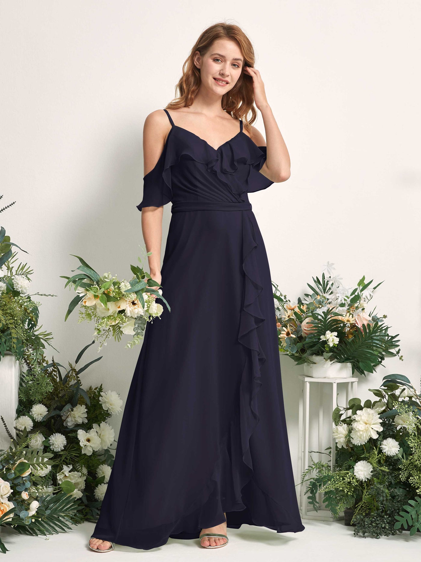 Carlyna Vestido Línea A Hombros Caídos Hasta el suelo Gasa Dama de honor Azul Marino Oscuro #color_azul-marino-oscuro
