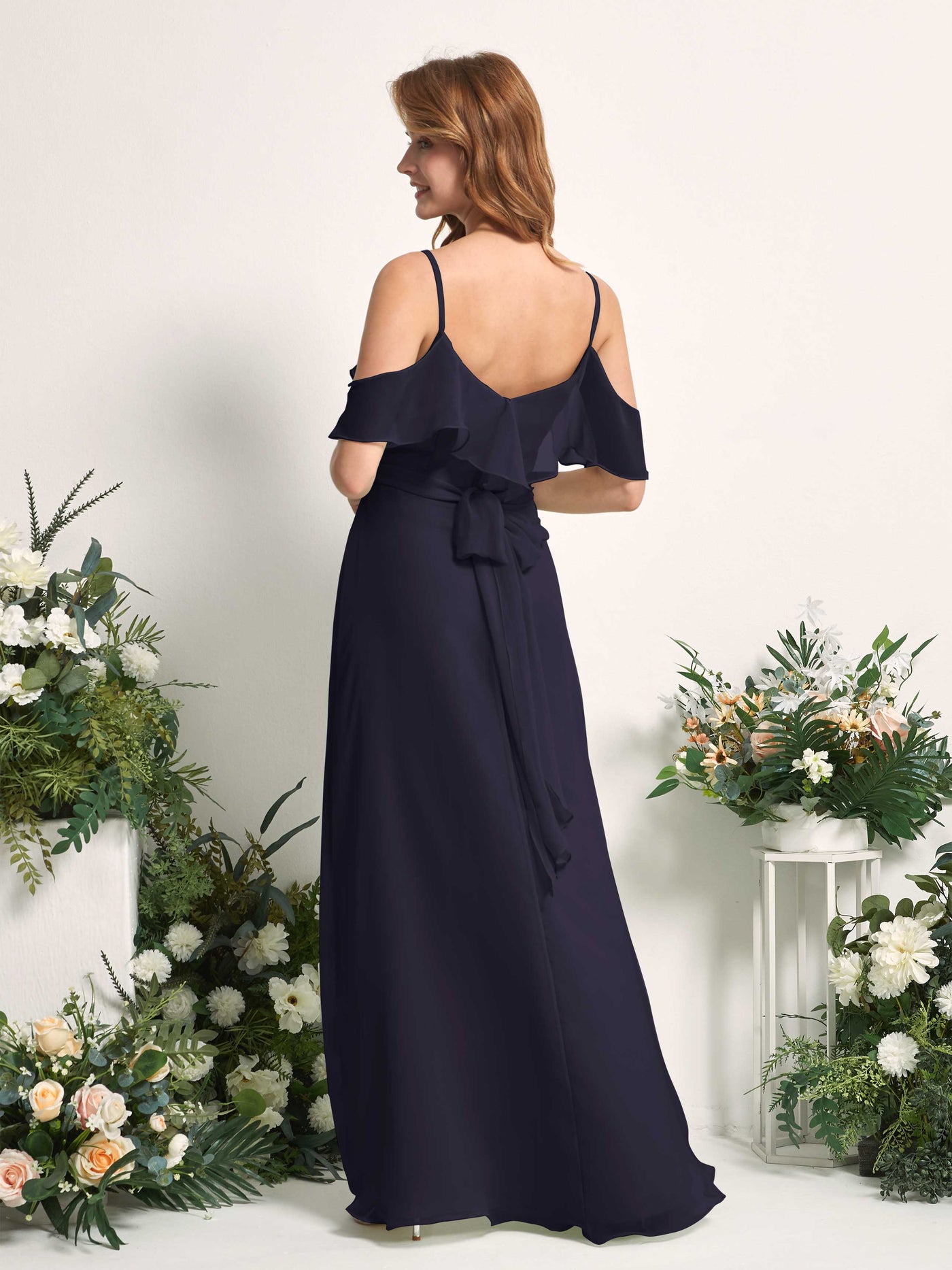 Carlyna Vestido Línea A Hombros Caídos Hasta el suelo Gasa Dama de honor Azul Marino Oscuro #color_azul-marino-oscuro