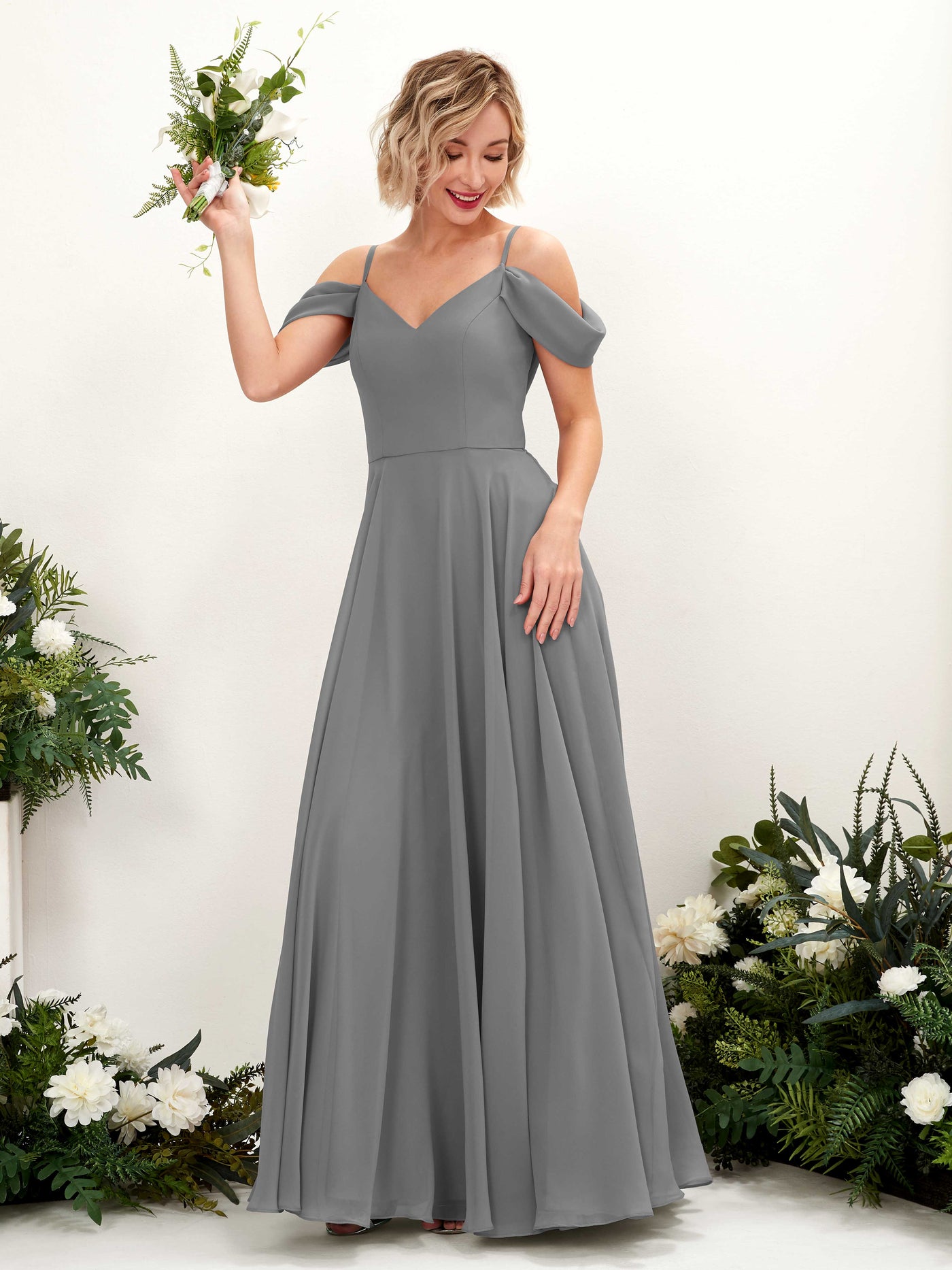 Carlyna Vestido Línea A Hombros caídos Hasta el suelo Gasa dama de honor Gris Acero #color_gris-acero
