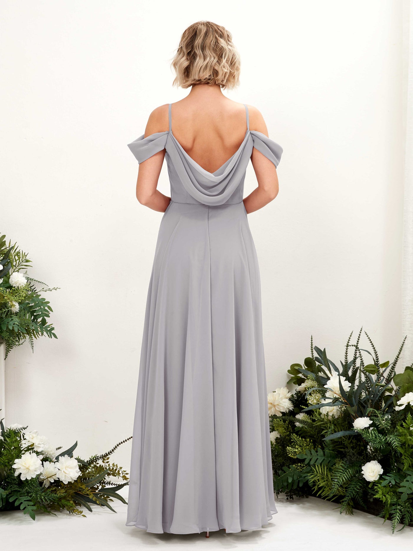 Carlyna Vestido Línea A Hombros caídos Hasta el suelo Gasa dama de honor Gris Paloma #color_gris-paloma