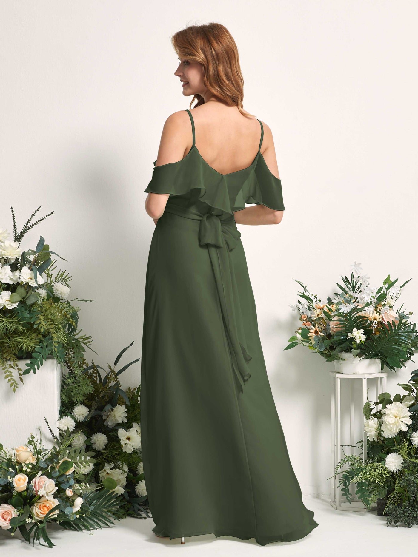 Carlyna Vestido Línea A Hombros Caídos Hasta el suelo Gasa Dama de honor Oliva Martini #color_oliva-martini